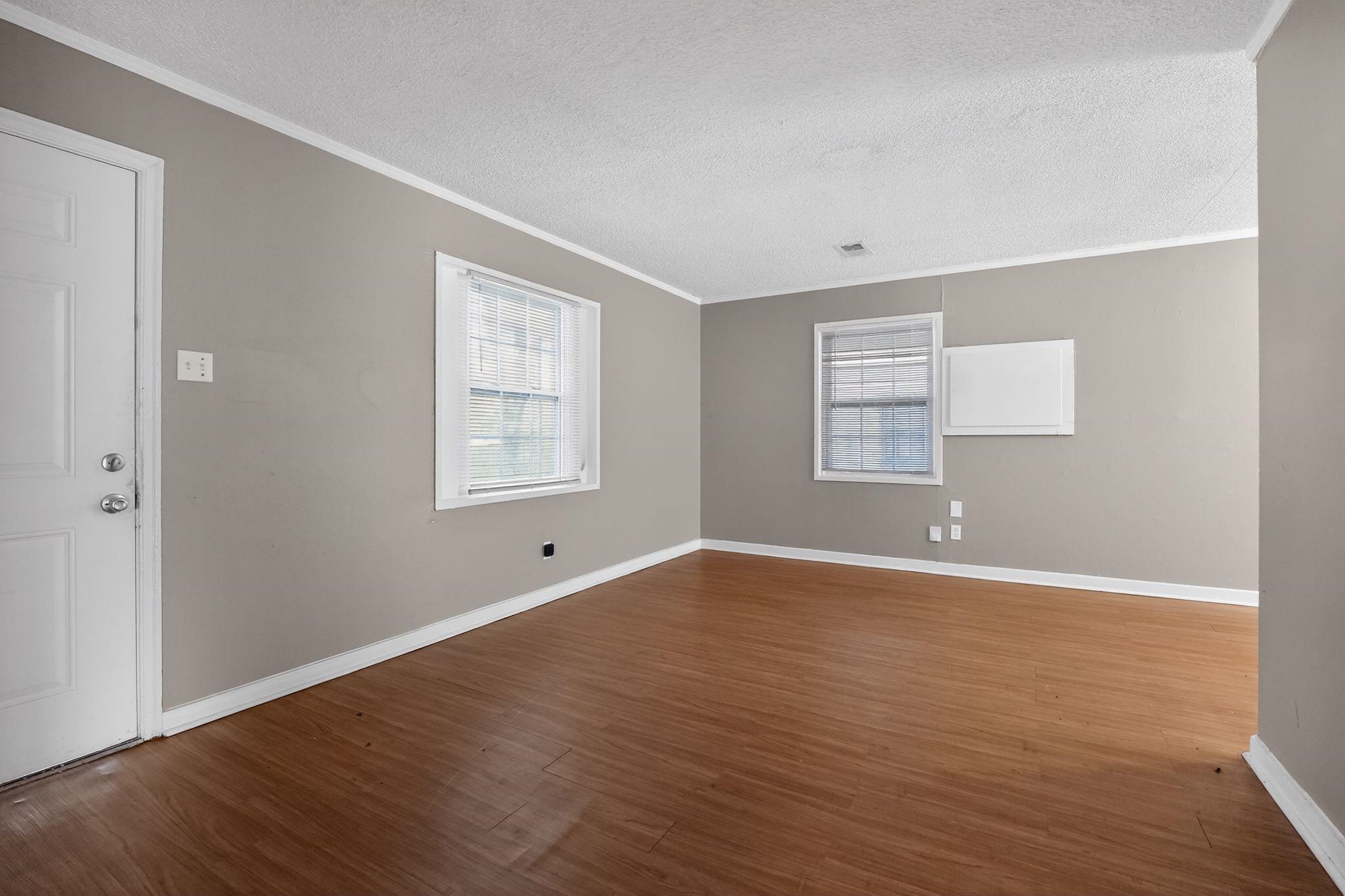 4089 Meadow Dr Property Photo 6