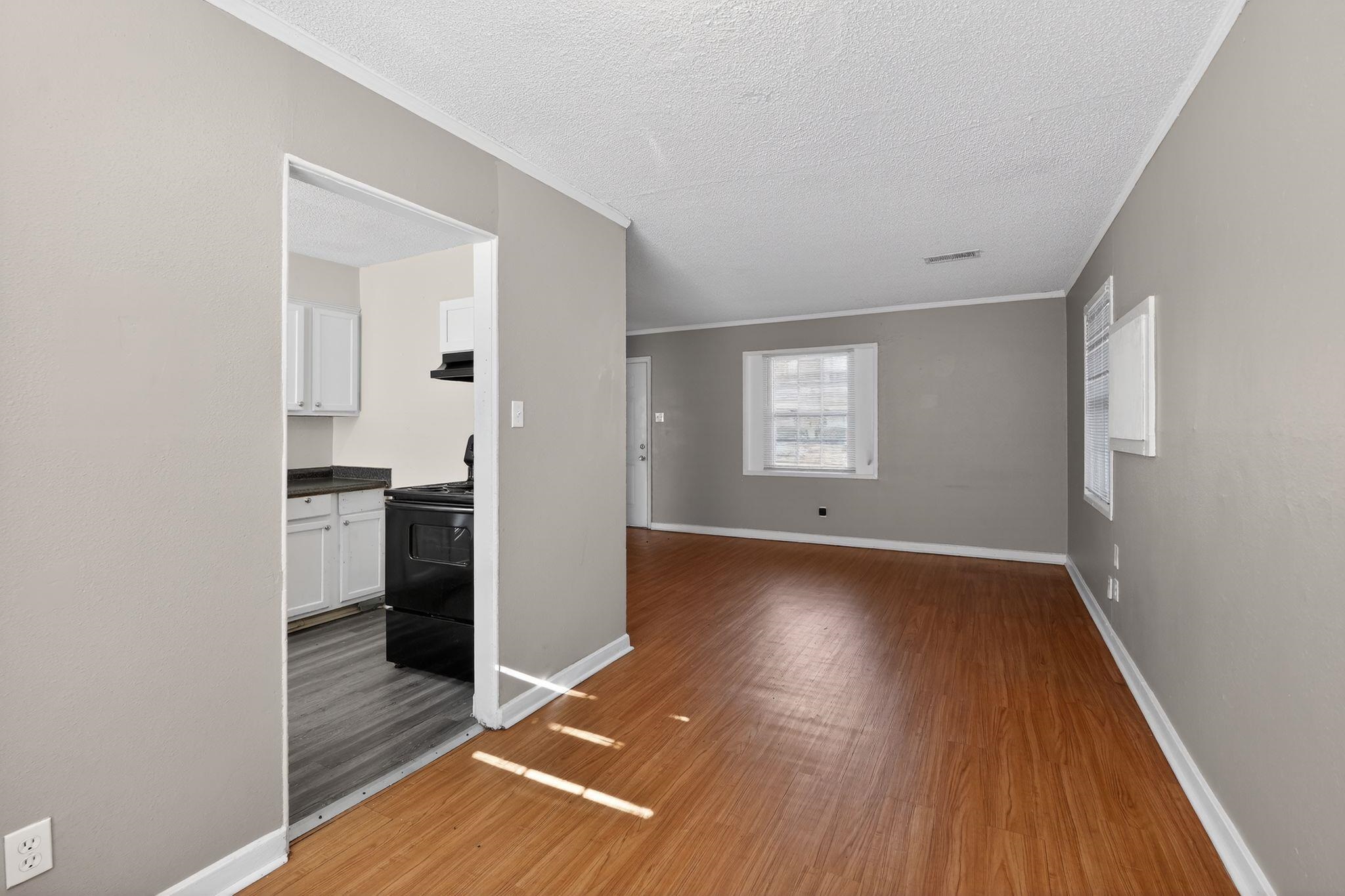 4089 Meadow Dr Property Photo 8