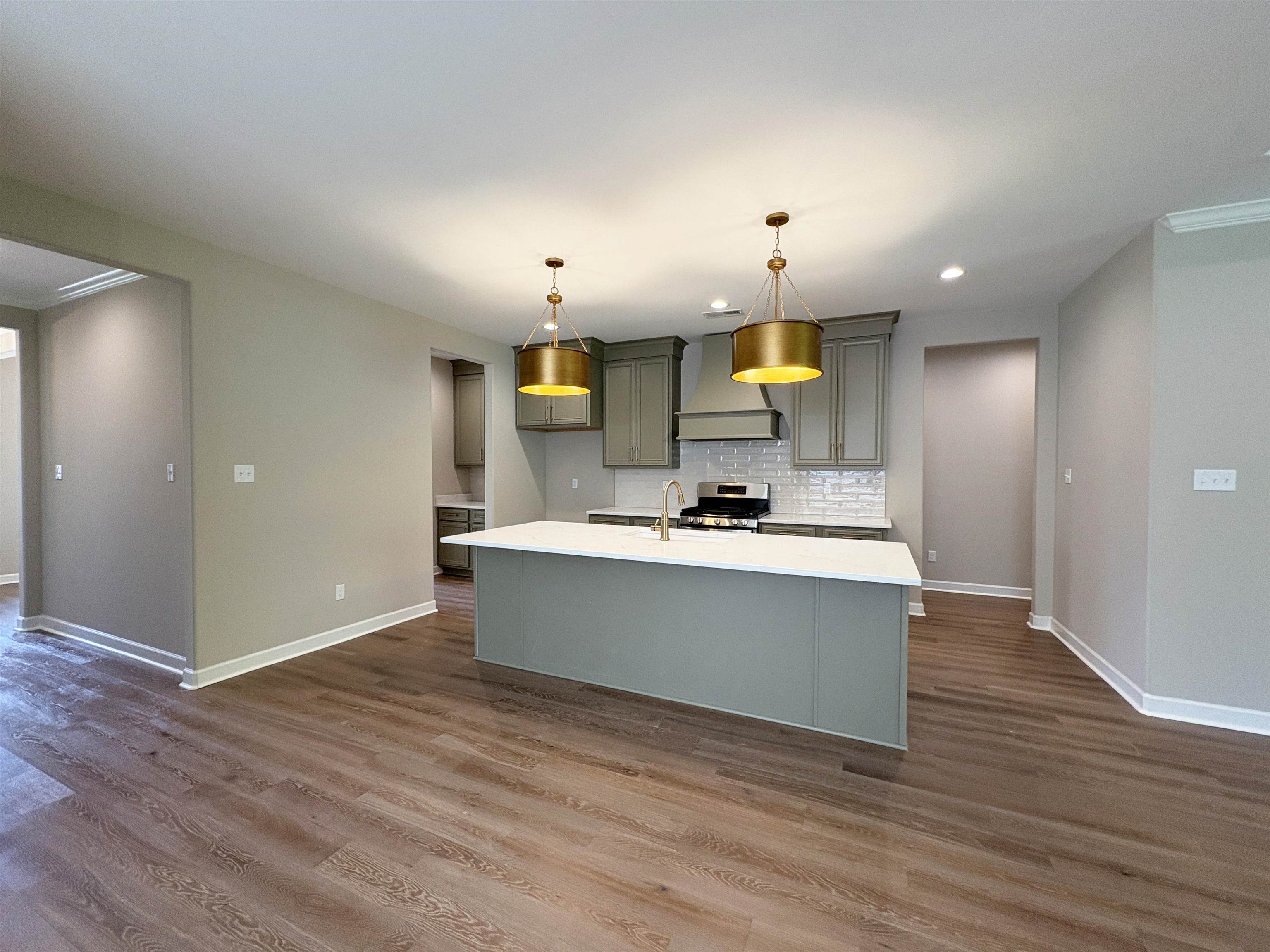 832 Goldenrod Way Property Photo 6