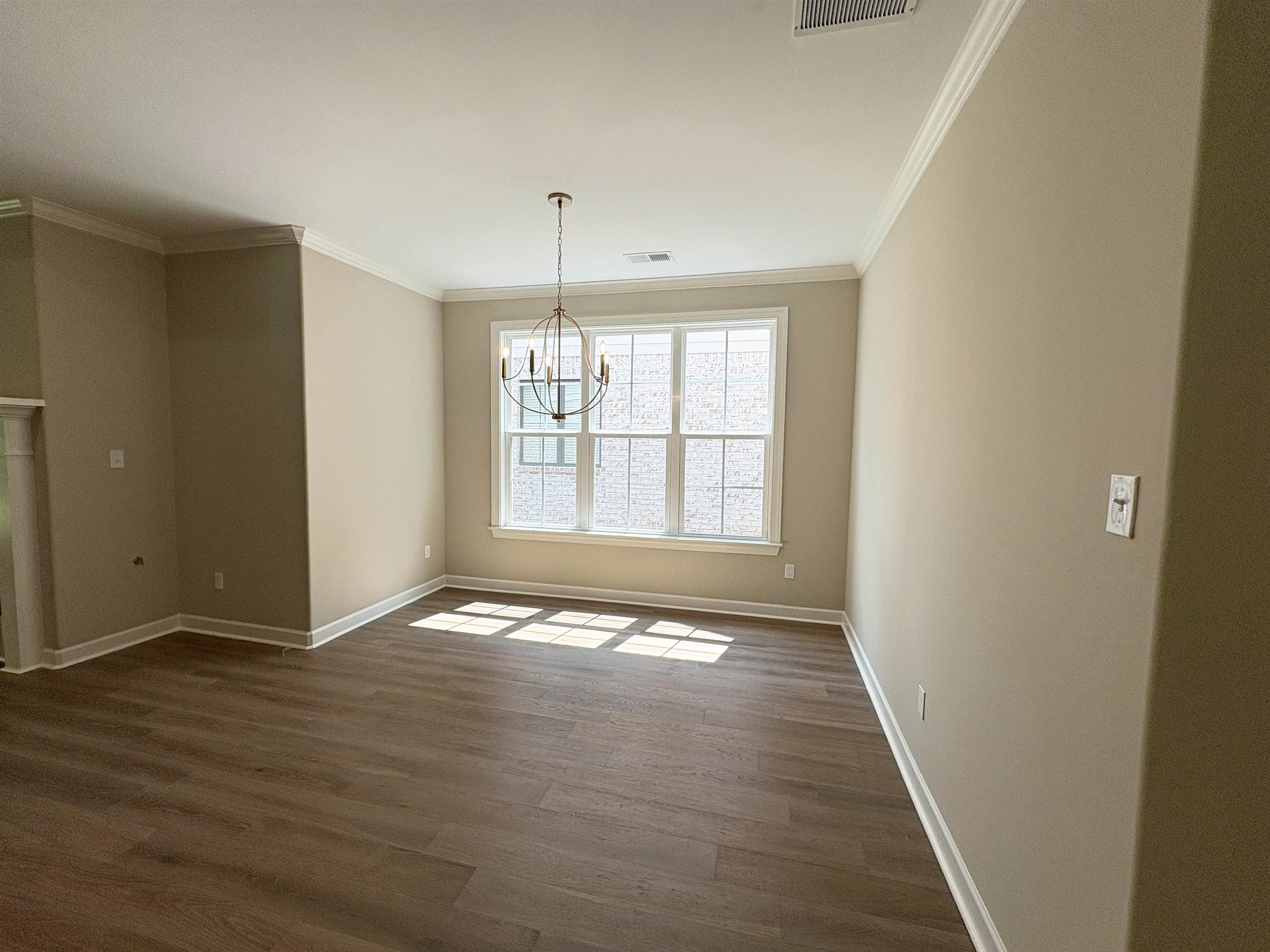 832 Goldenrod Way Property Photo 8