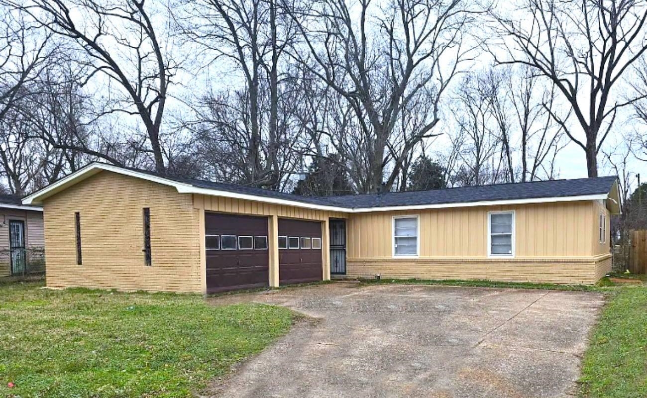3471 GOWAN DR Property Photo 1