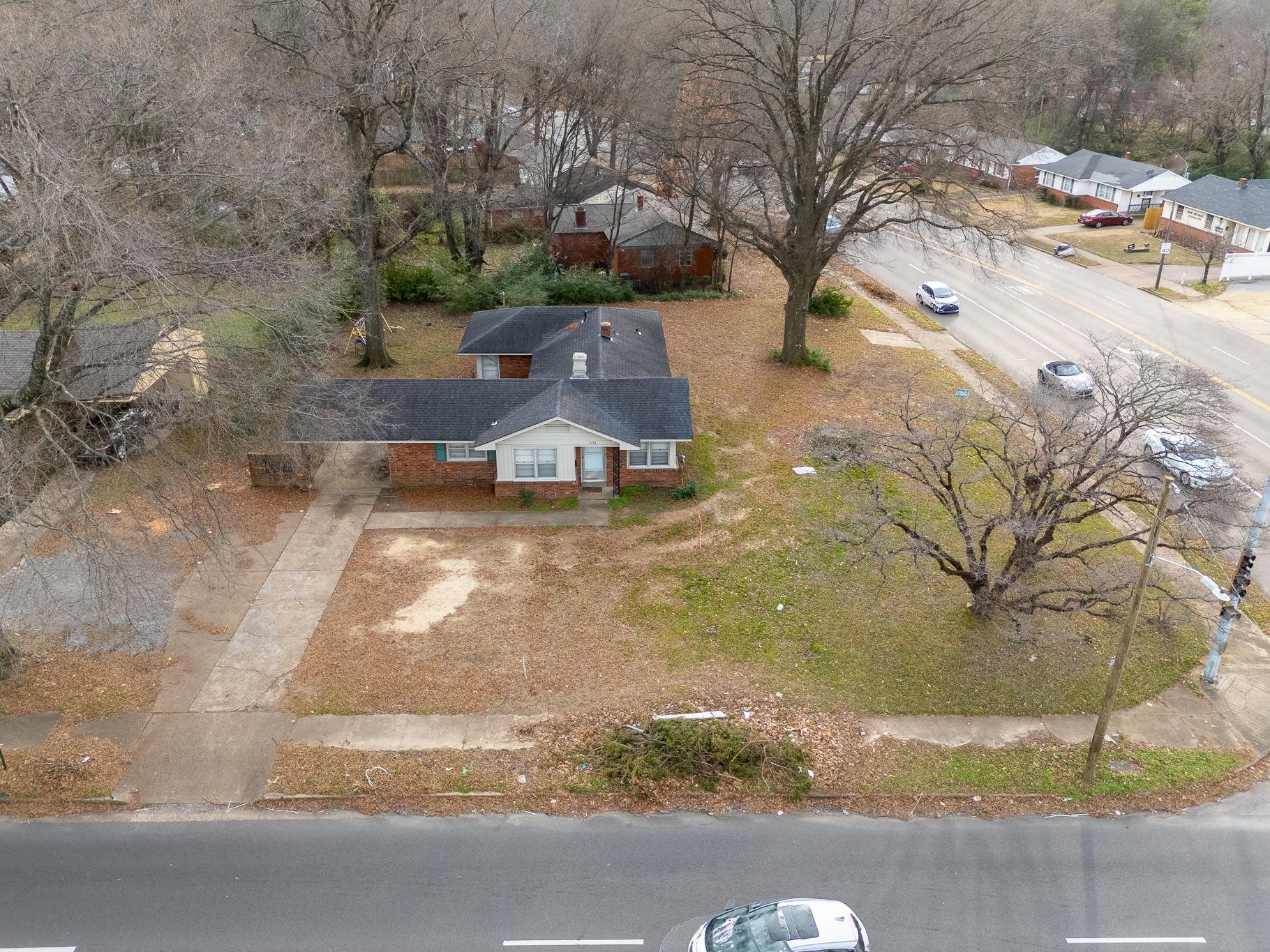 5153 PARK AVE Property Photo 1