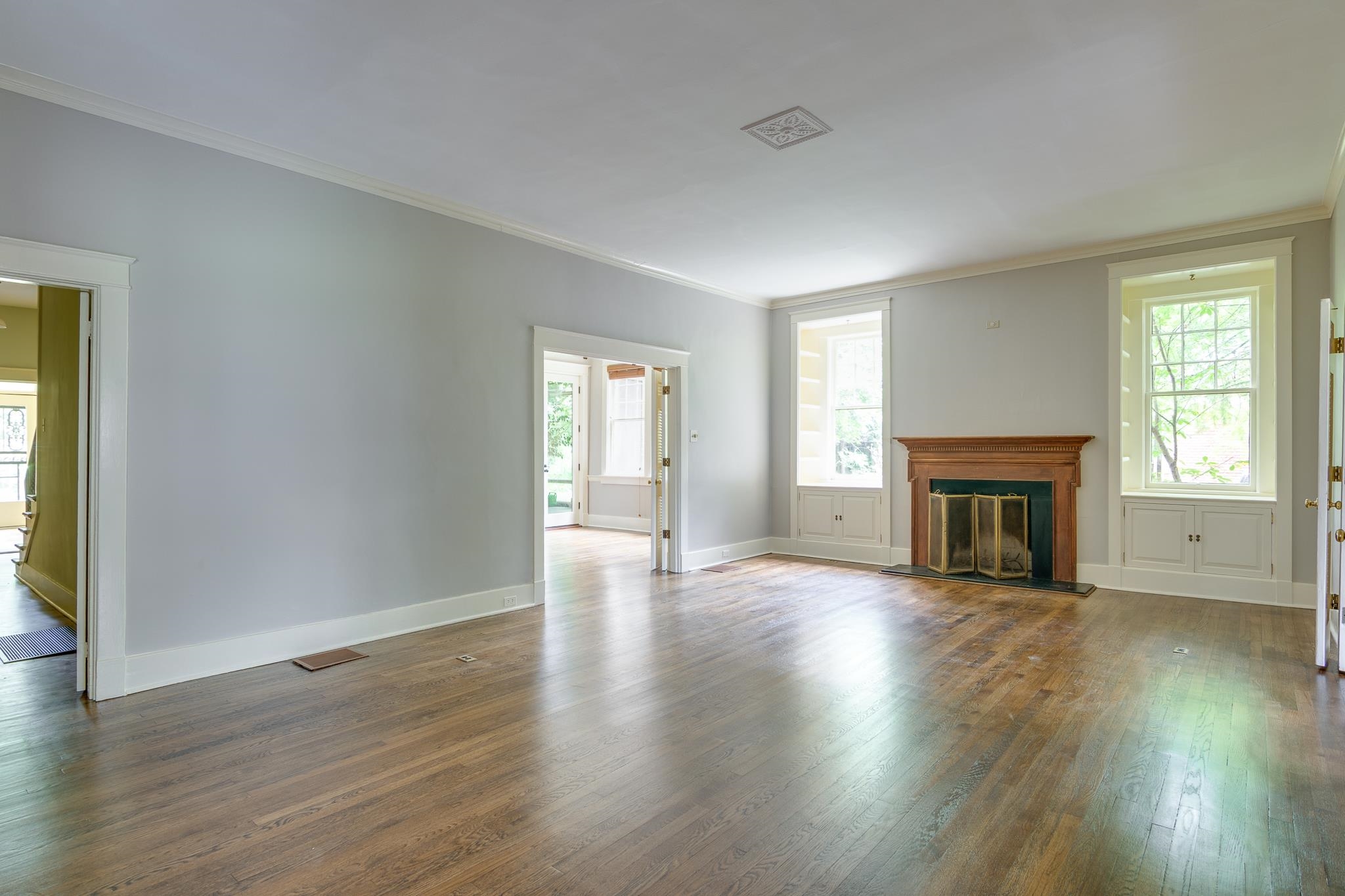 4042 Goodlett Cv Property Photo 2