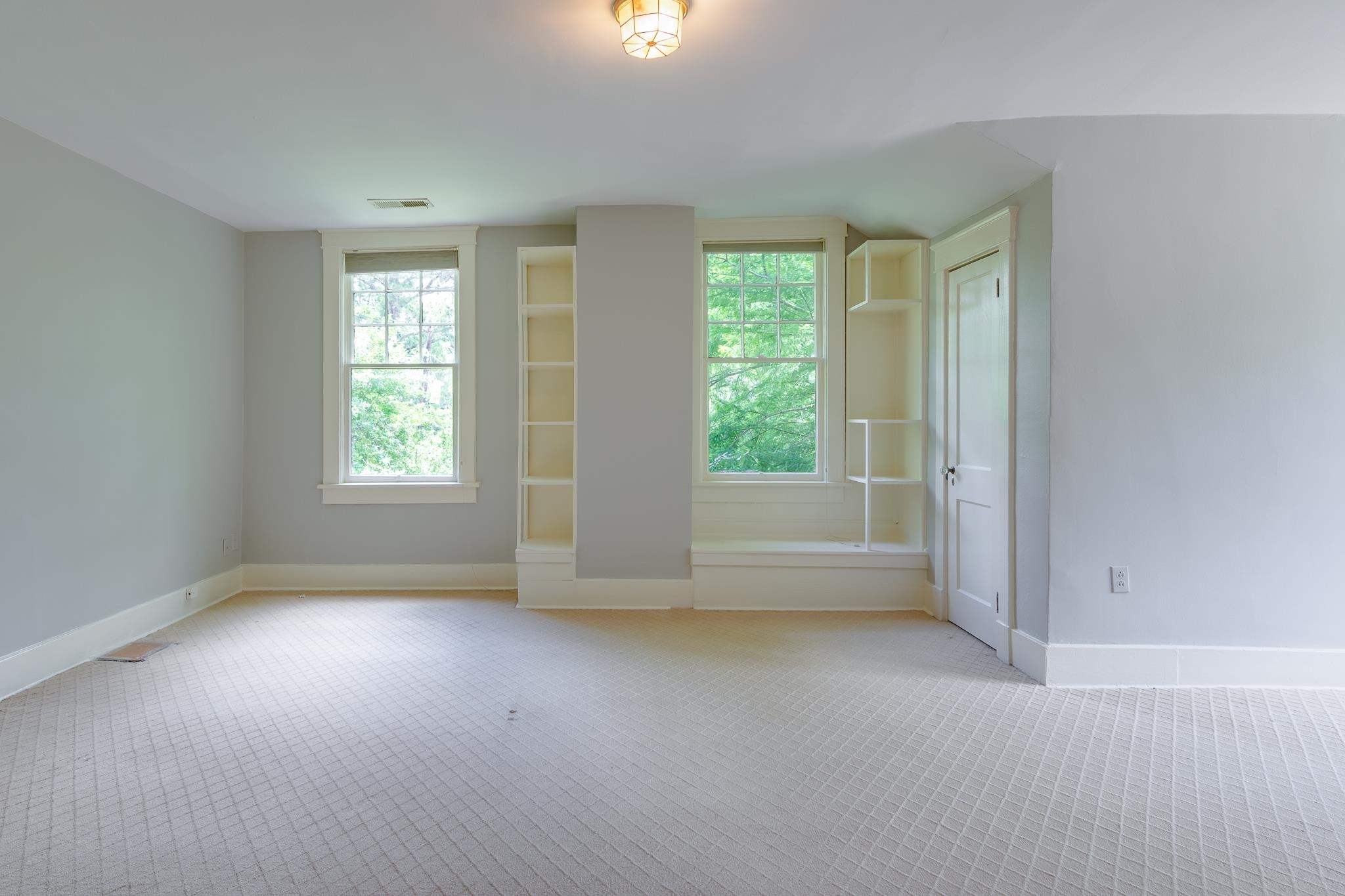 4042 Goodlett Cv Property Photo 18