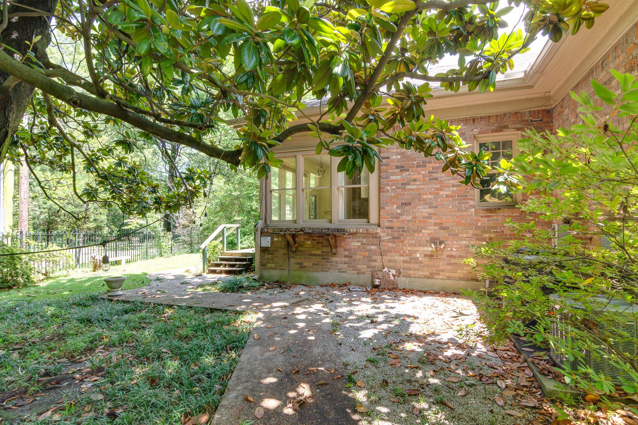 4042 Goodlett Cv Property Photo 25