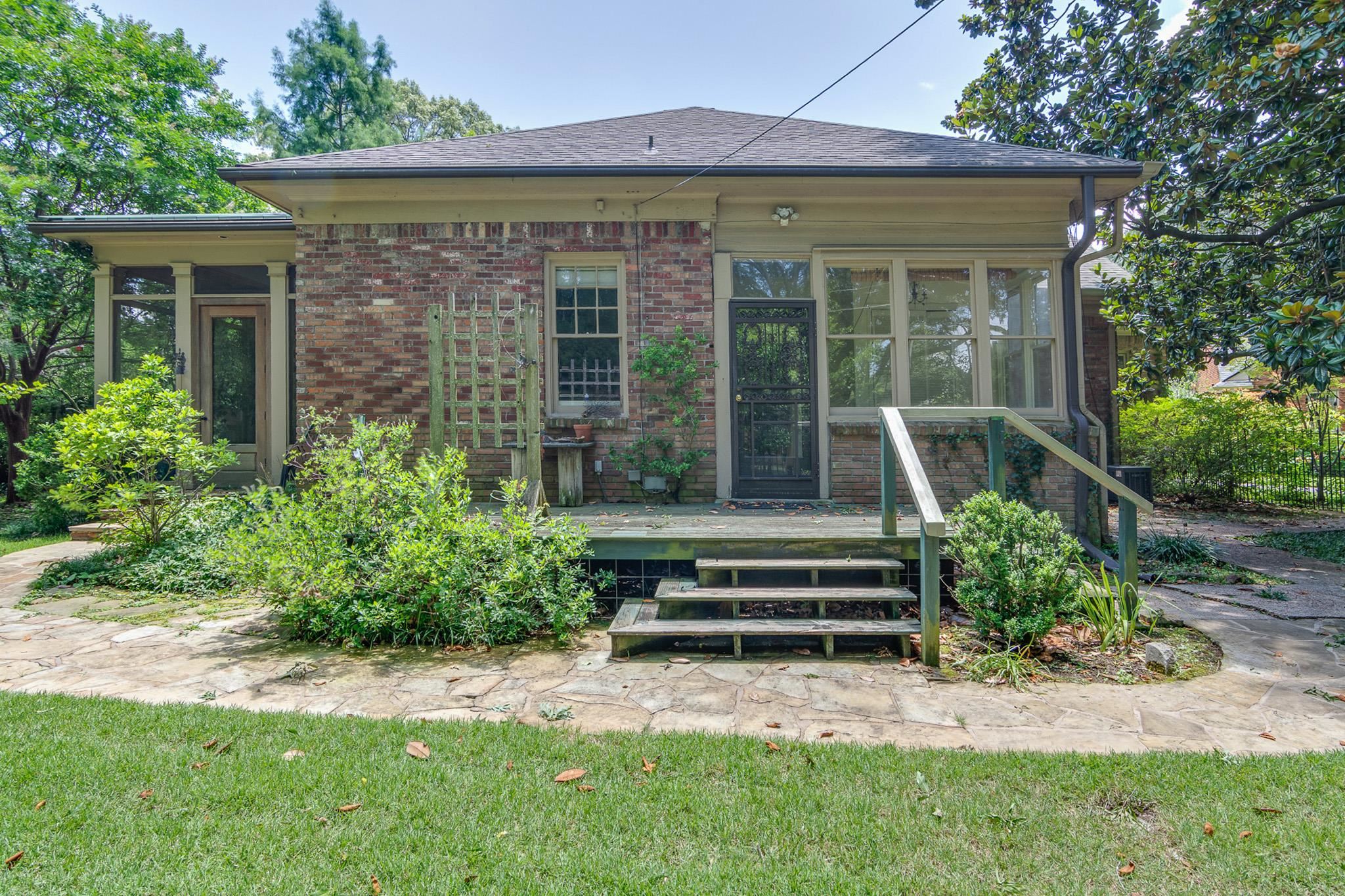 4042 Goodlett Cv Property Photo 27