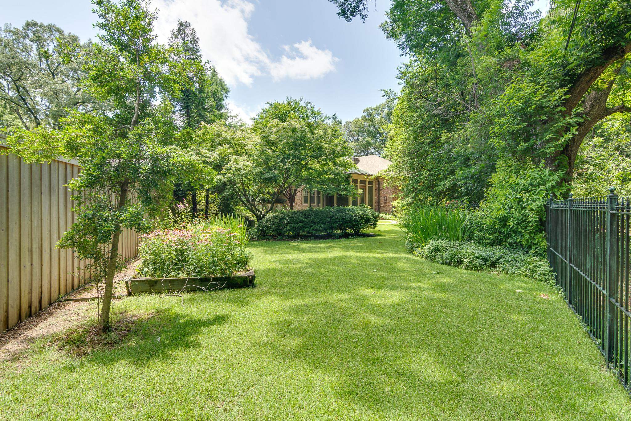 4042 Goodlett Cv Property Photo 30