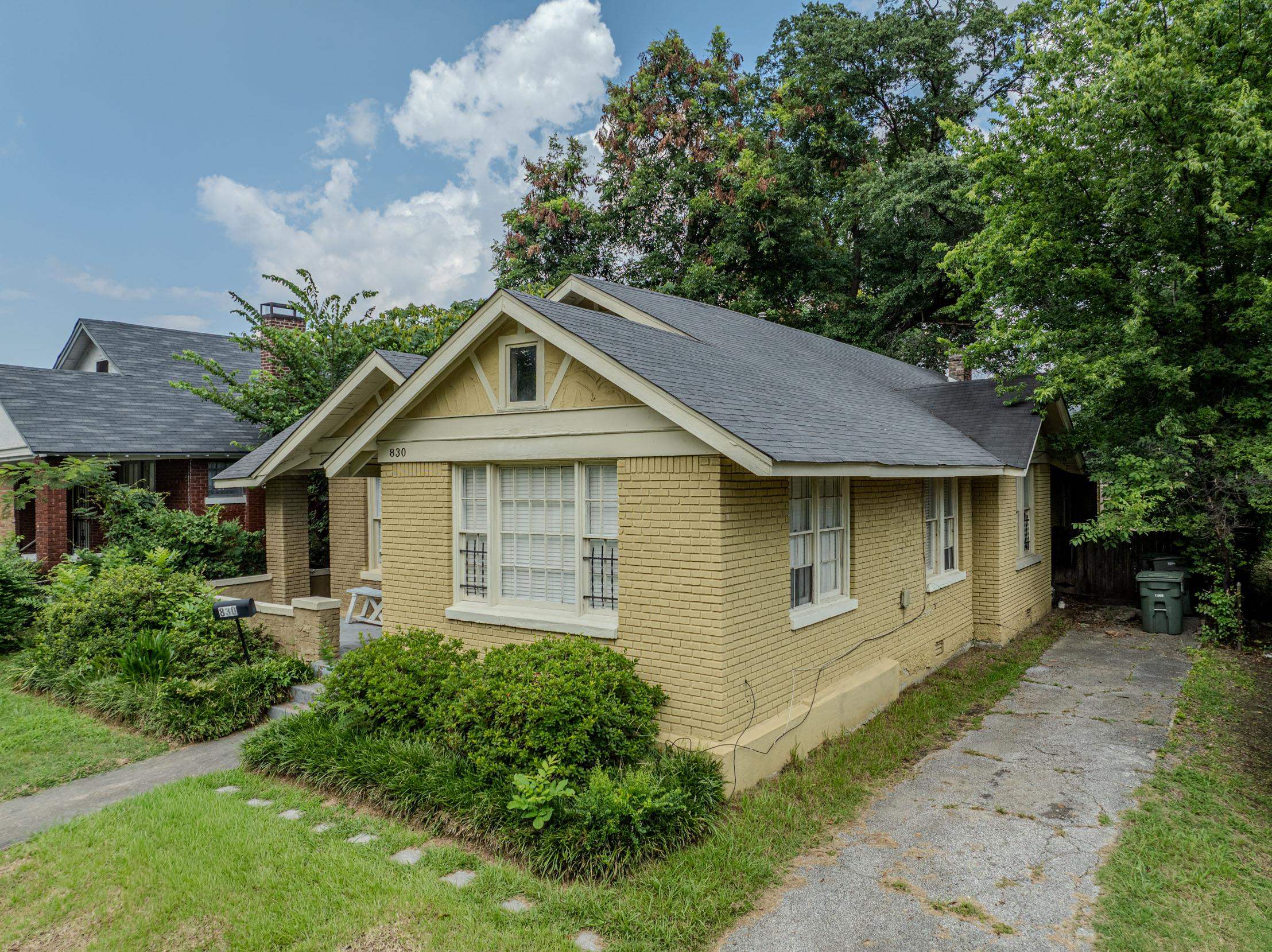 830 Maury St Property Photo 3
