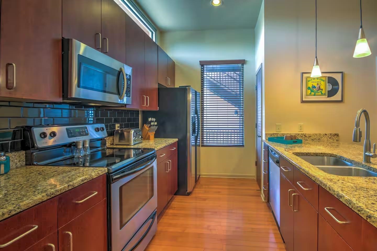 449 Monroe Ave 115 Property Photo 5