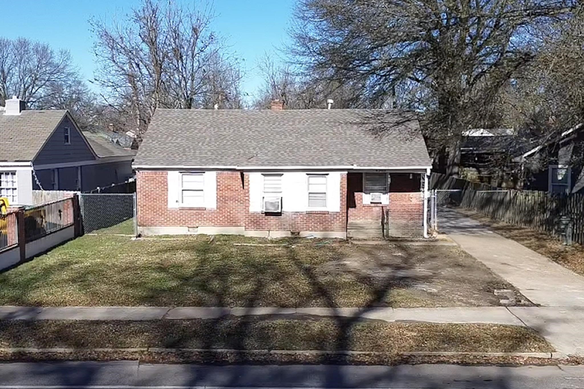 4368 MACON RD Property Photo 1