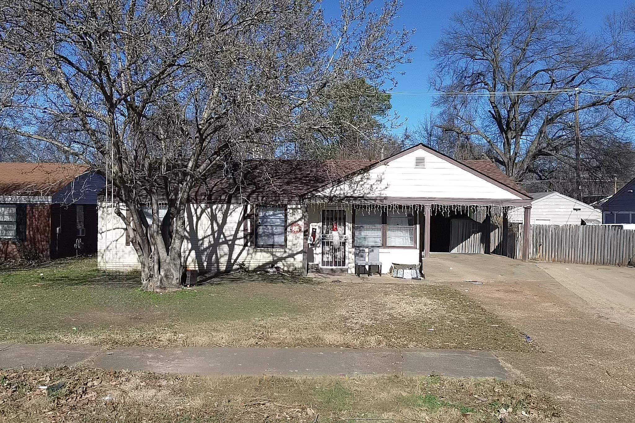 4746 VIOLET AVE Property Photo 1