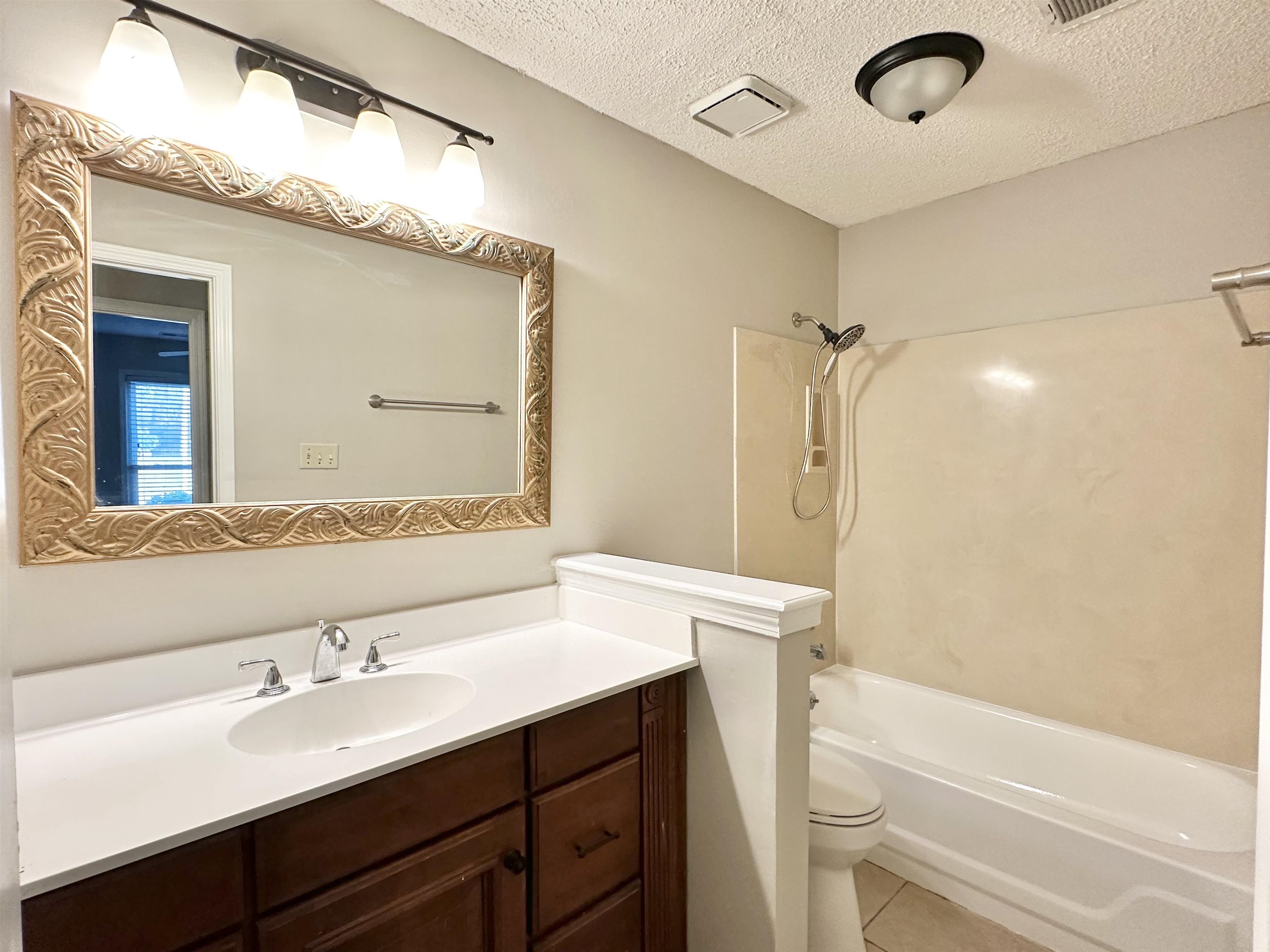 7475 Kingsland Dr Property Photo 17