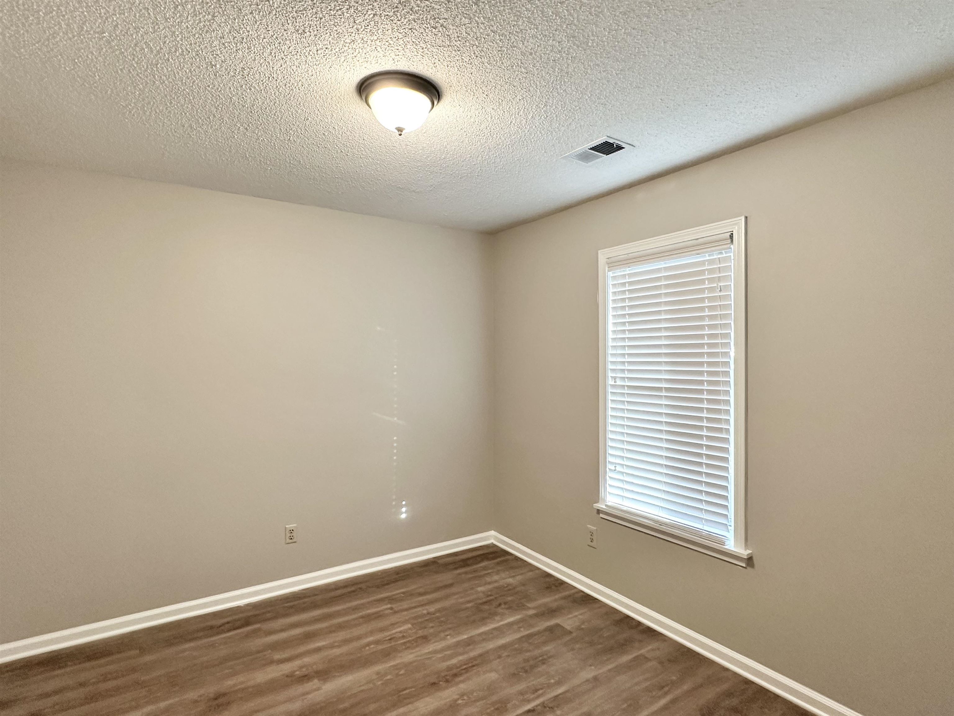 7475 Kingsland Dr Property Photo 20