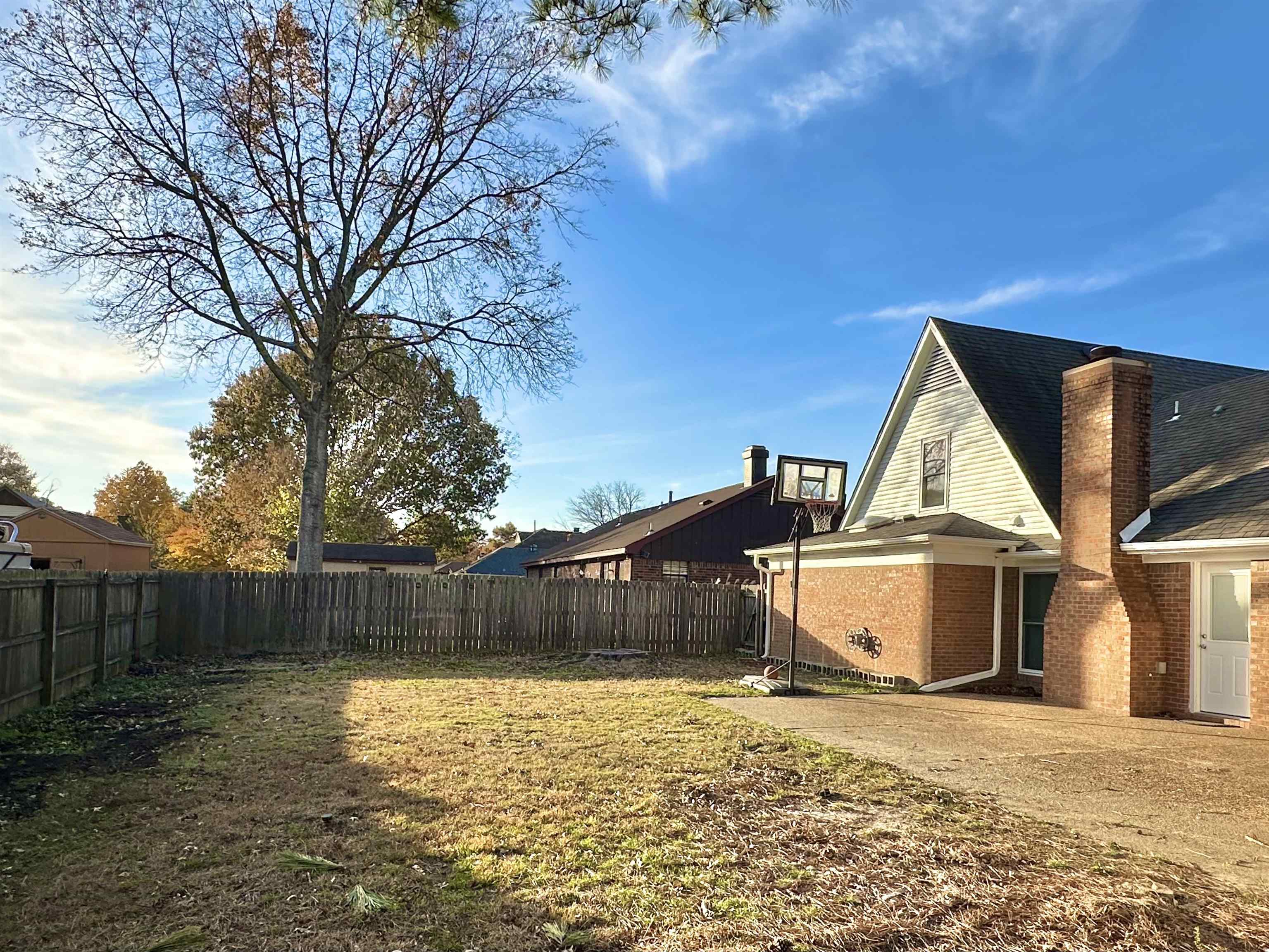 7475 Kingsland Dr Property Photo 32
