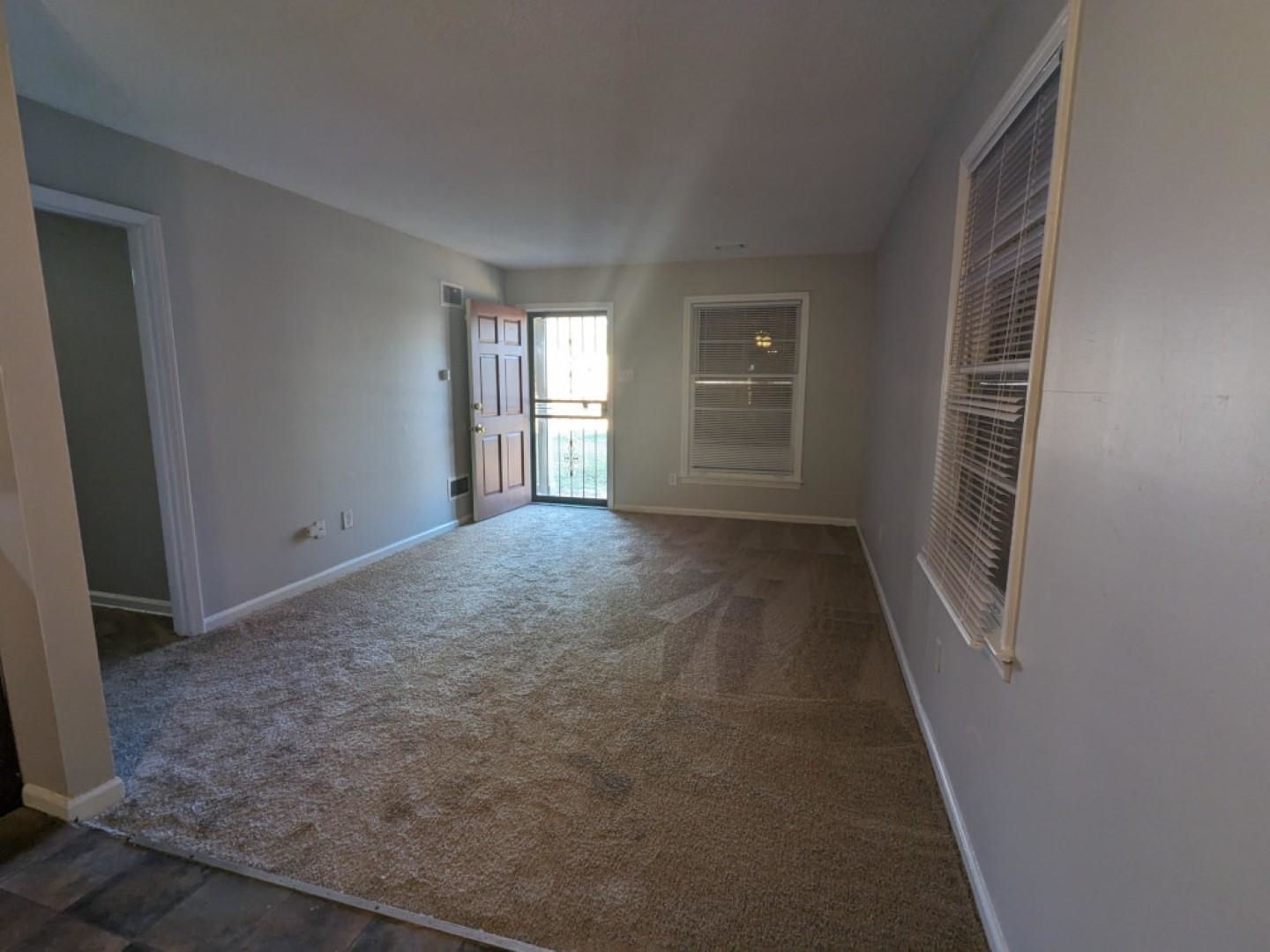 3733 Brompton Ave Property Photo 4