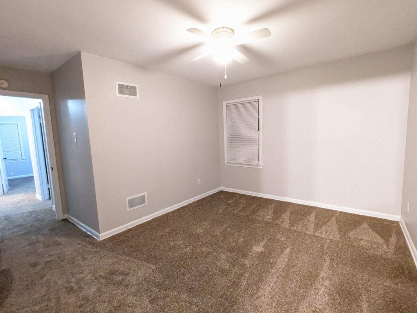 3733 Brompton Ave Property Photo 6