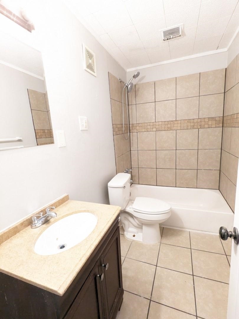 3733 Brompton Ave Property Photo 13