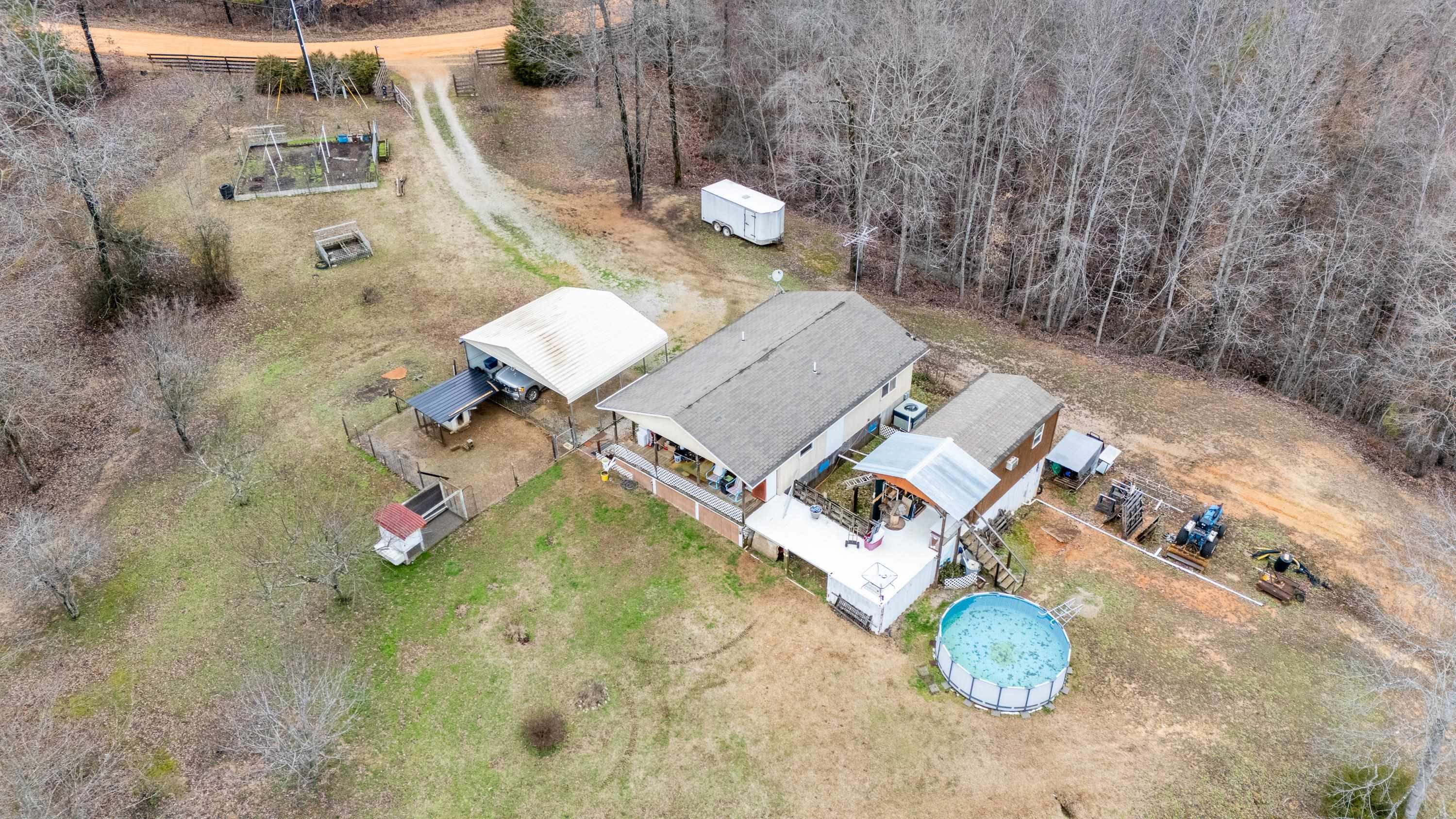 2040 Liberty Rd Property Photo 2