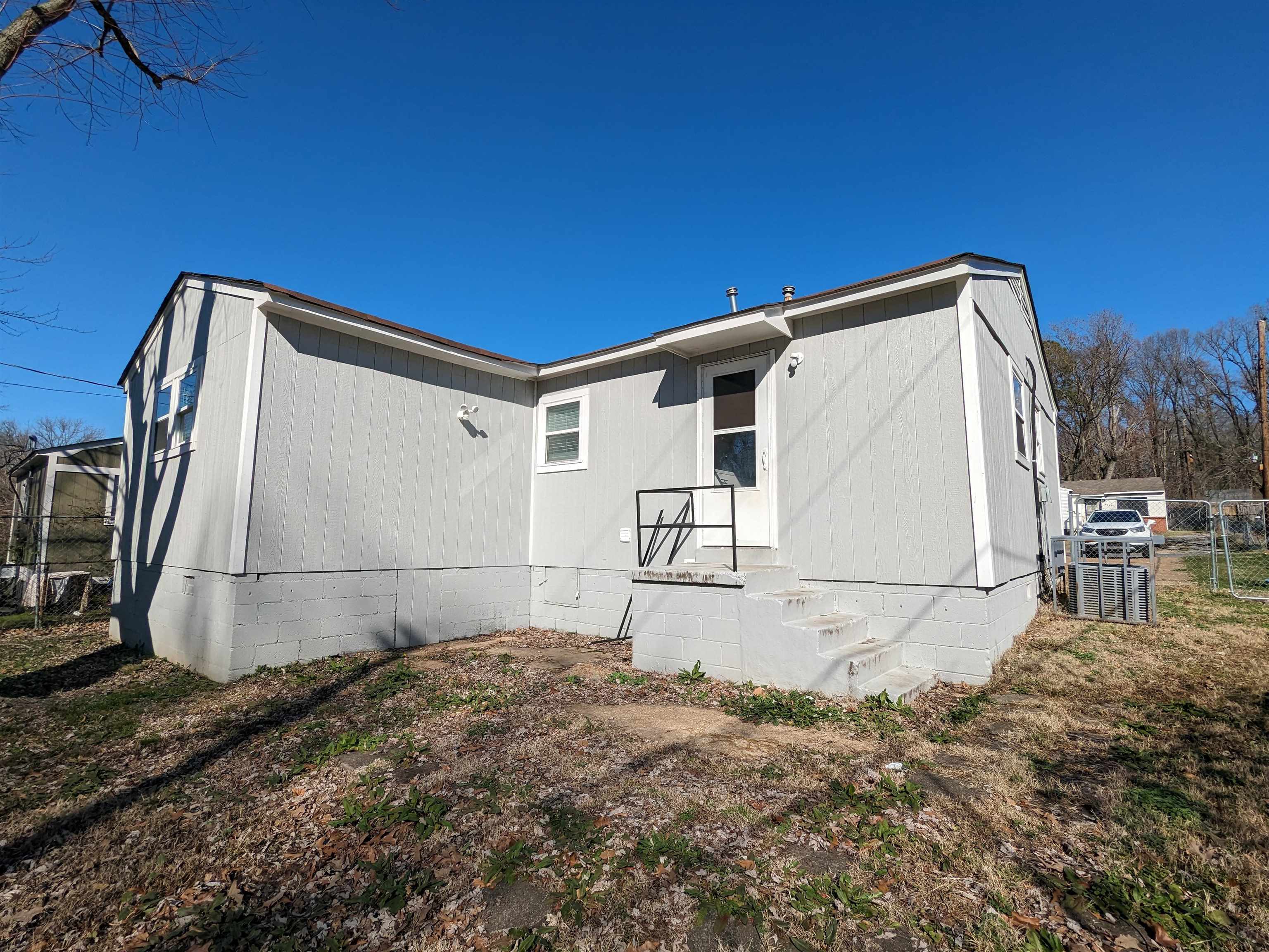 4499 Range Line Rd Property Photo 8