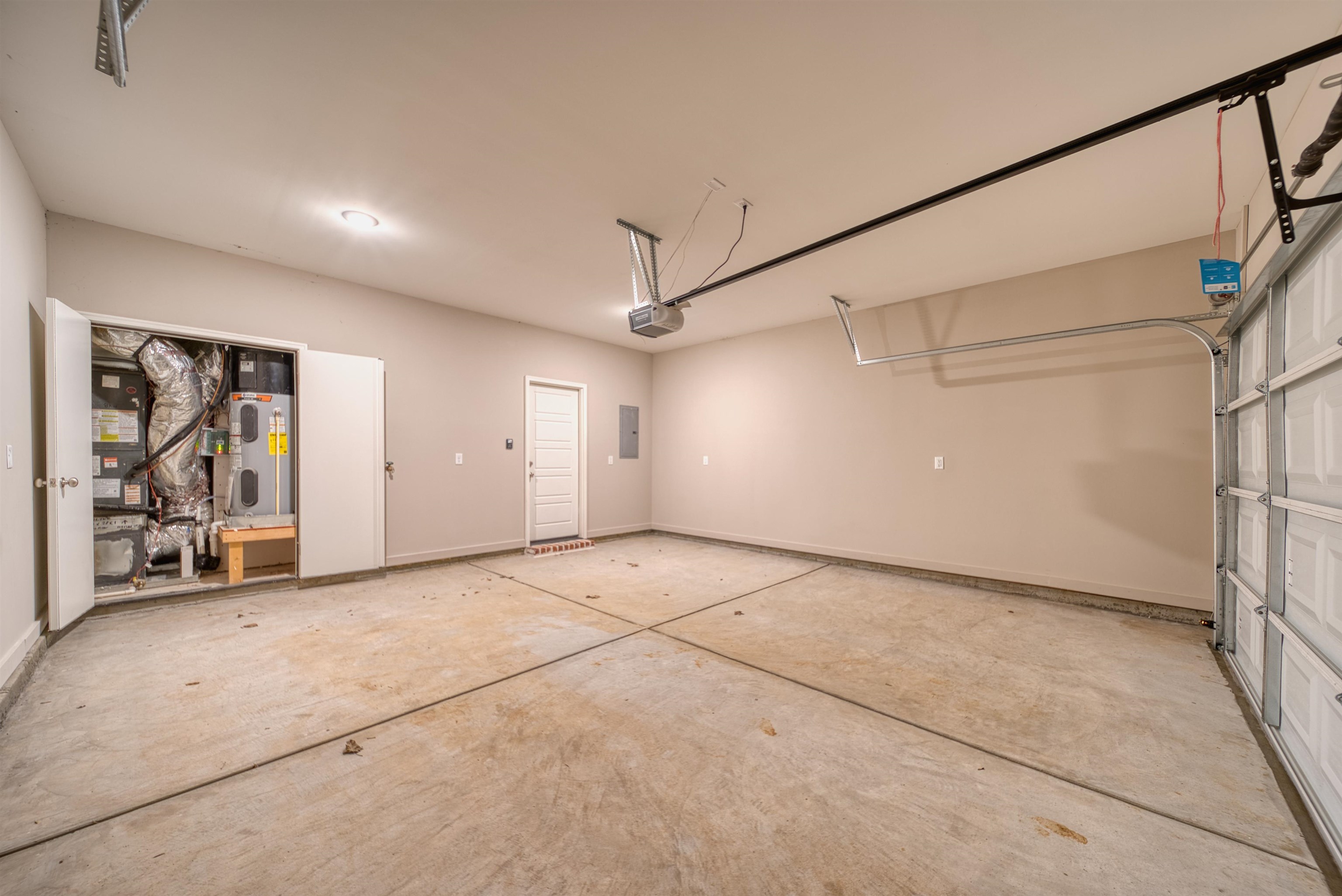 224 E Washington Ave Property Photo 17