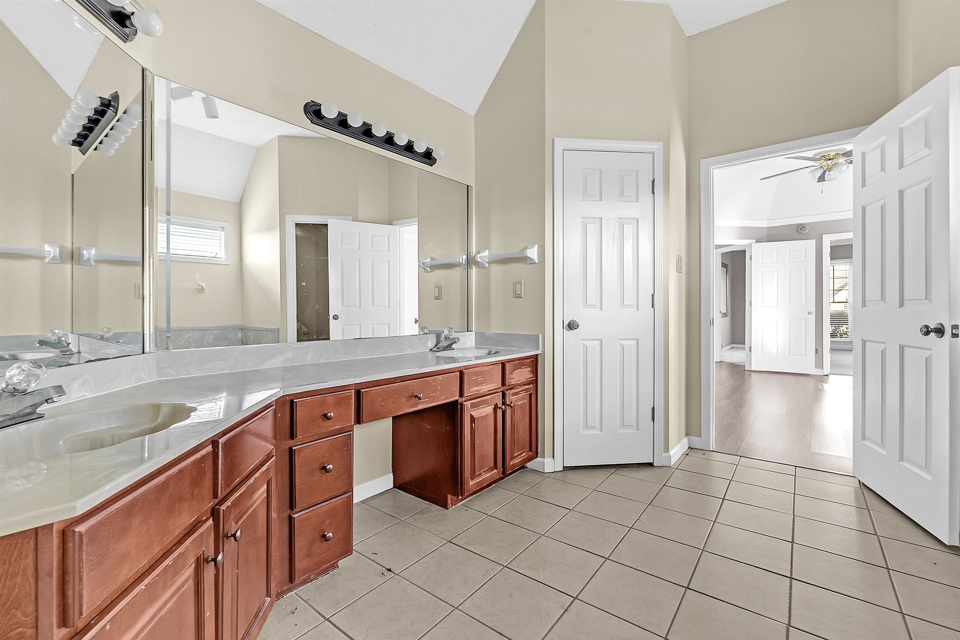 7563 Cordova Club Dr E Property Photo 21