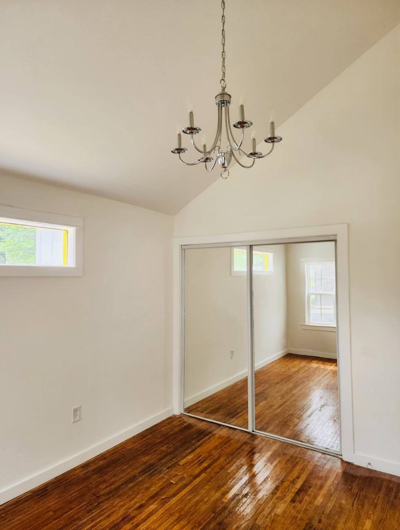 1628 N Hollywood St Property Photo 7