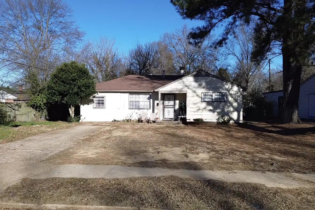 3954 BERKSHIRE AVE Property Photo 1