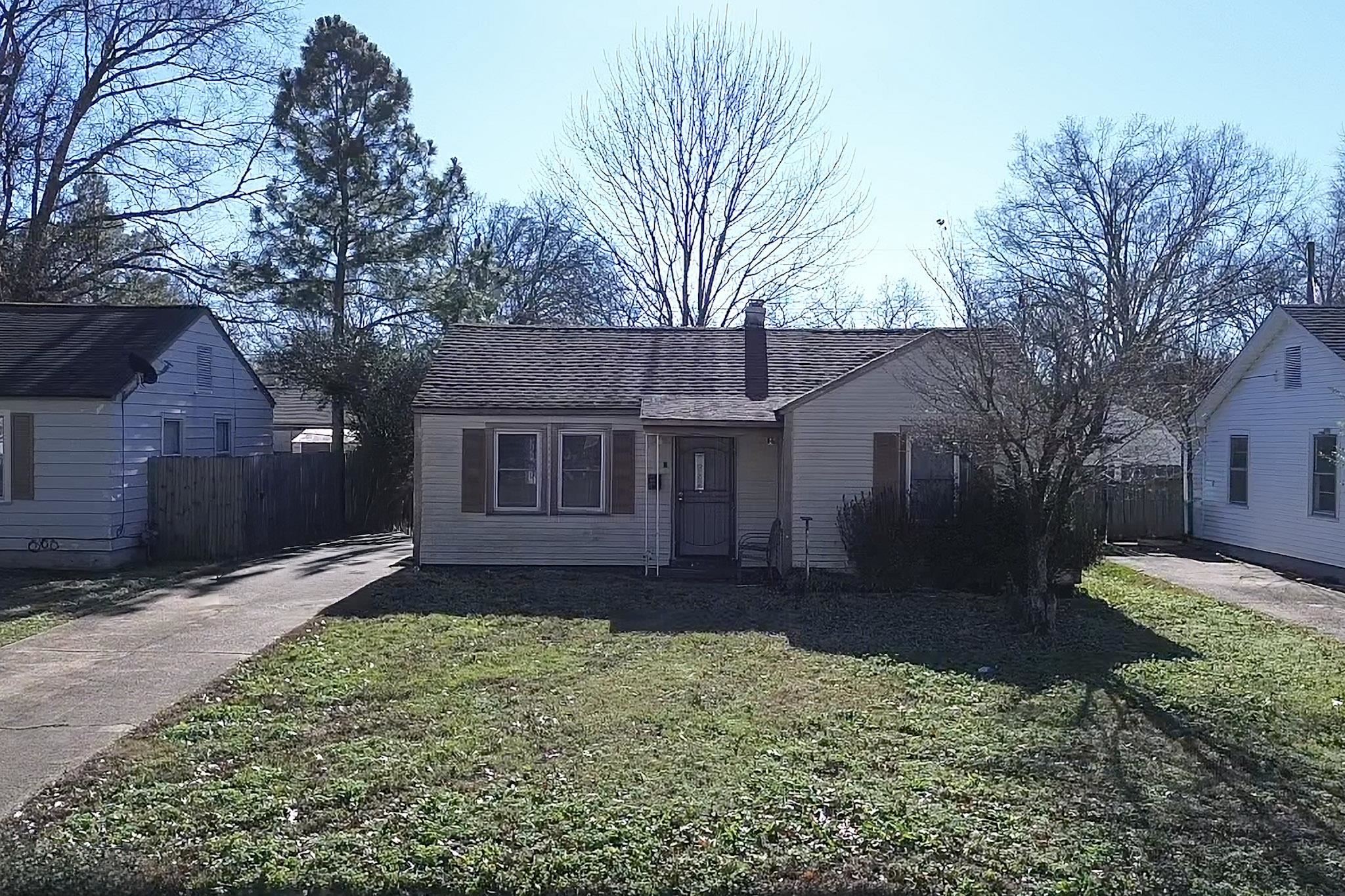 4233 RIVIERA RD Property Photo 1