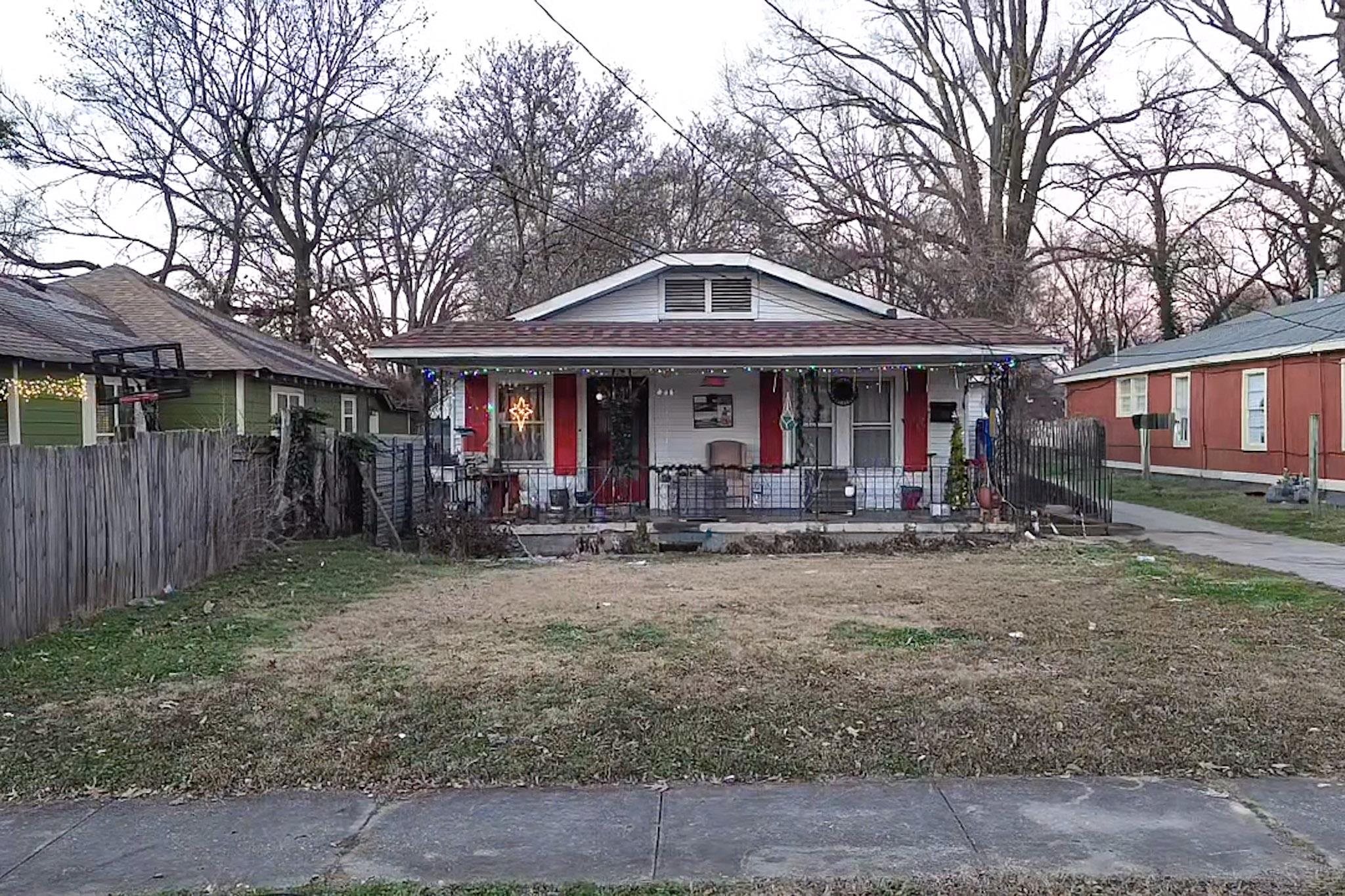3408 POWELL AVE Property Photo 1
