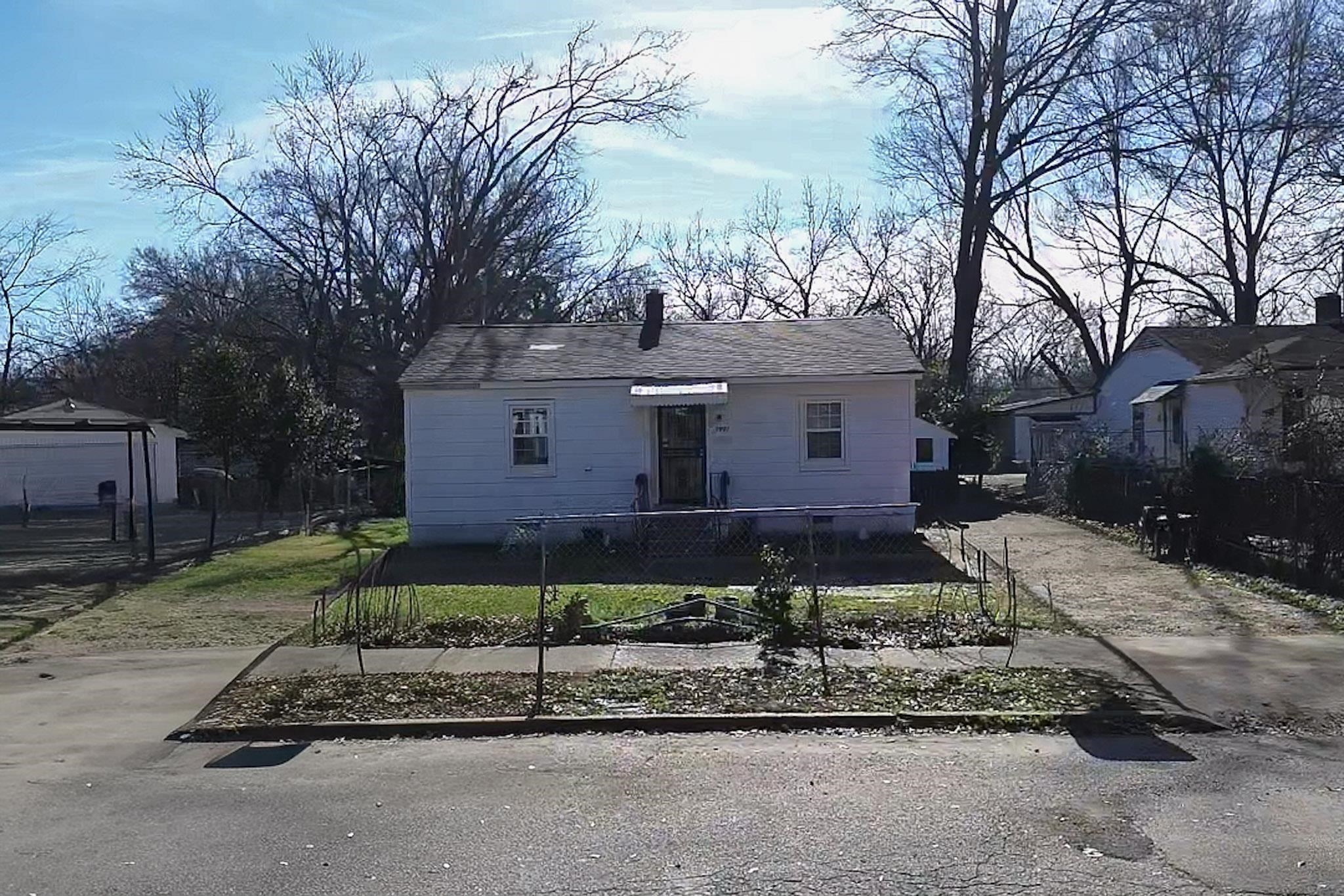 3997 TRUMAN AVE Property Photo 1