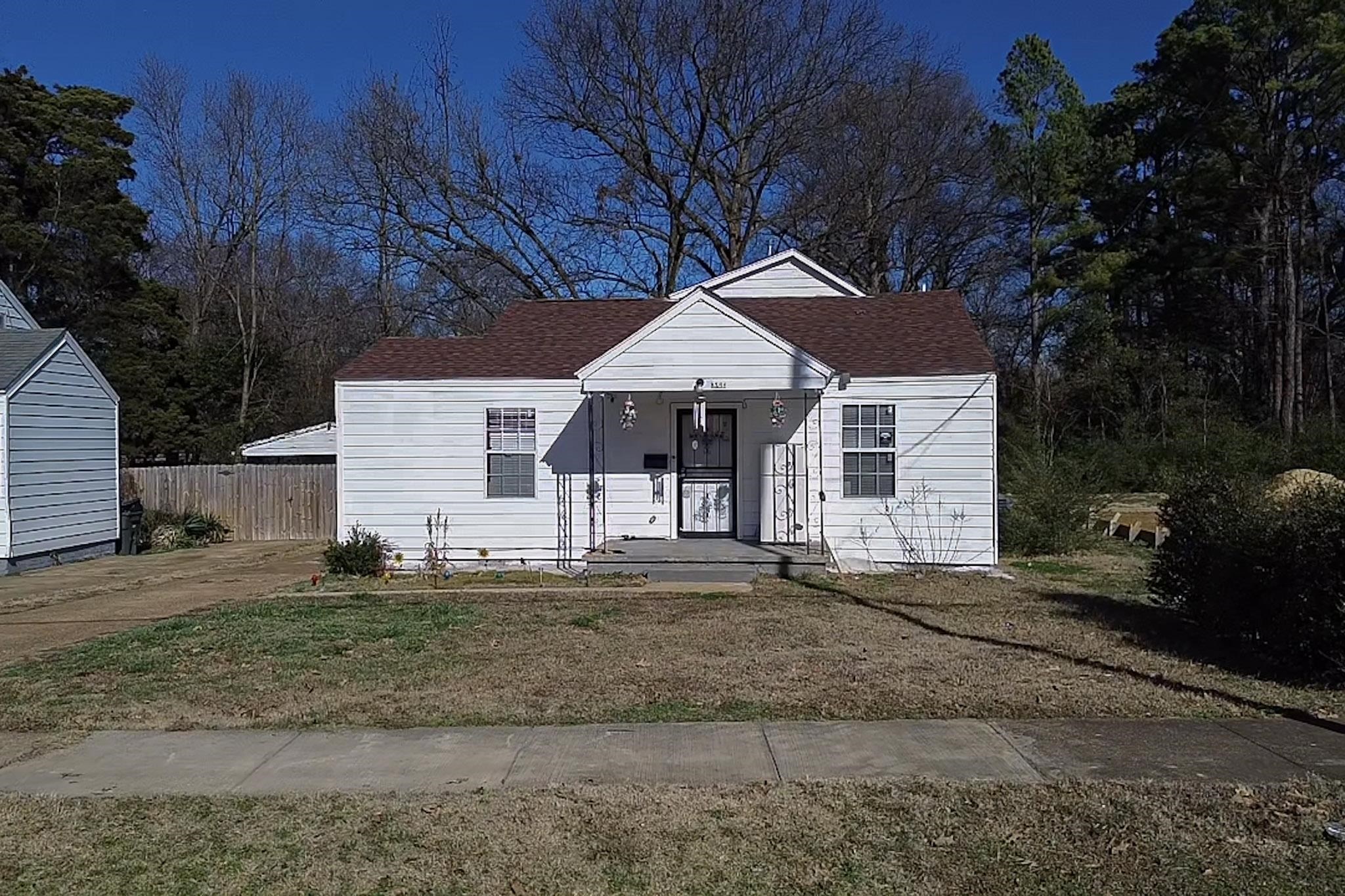 3566 MAYFLOWER AVE Property Photo 1