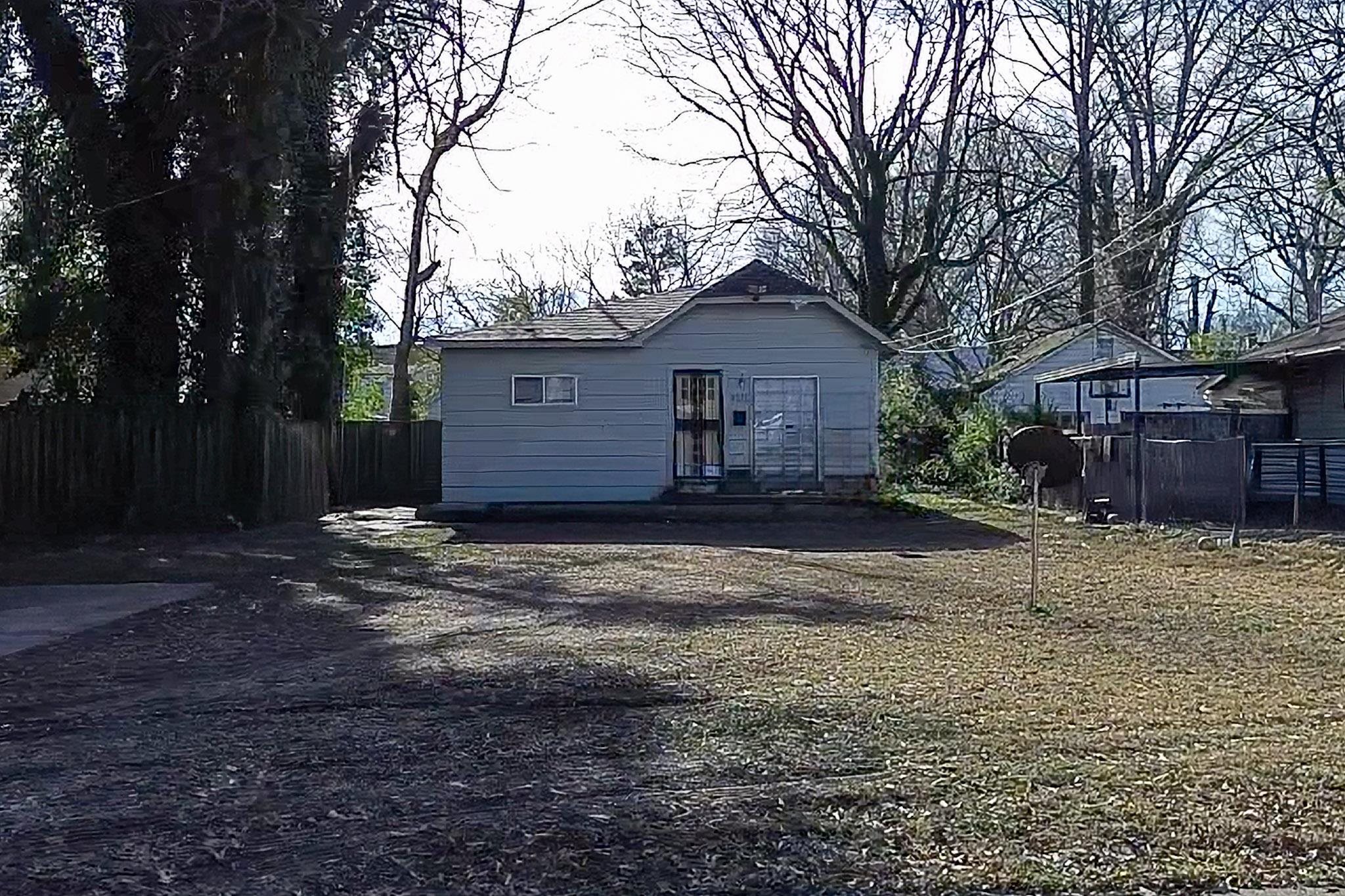 3437 VERNON AVE Property Photo 1