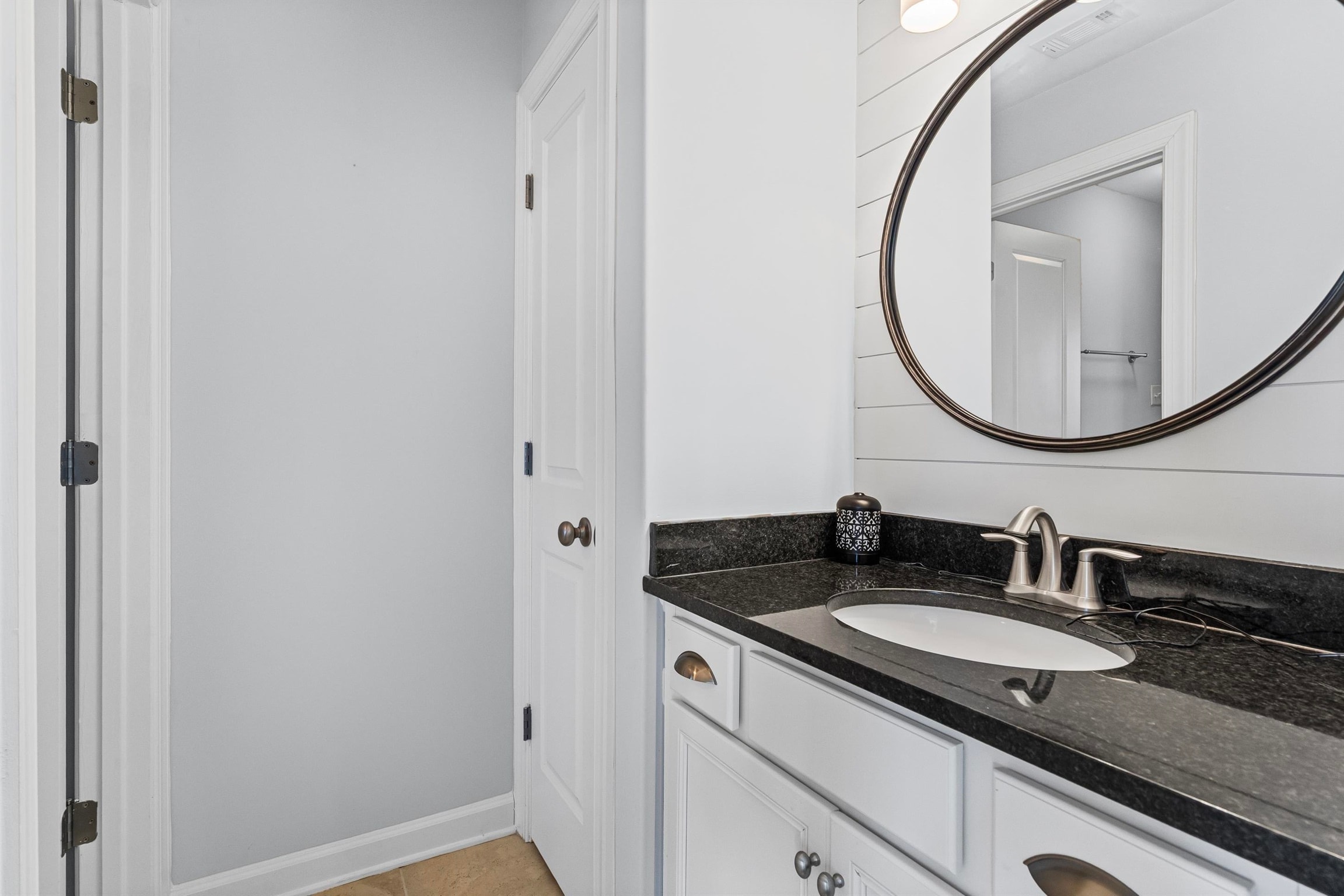 7216 Belle Manor Dr Property Photo 23