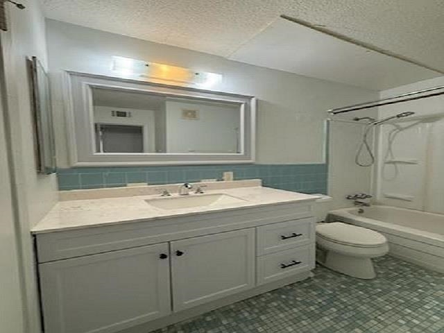 45 N Belvedere Blvd Ne 102 Property Photo 5