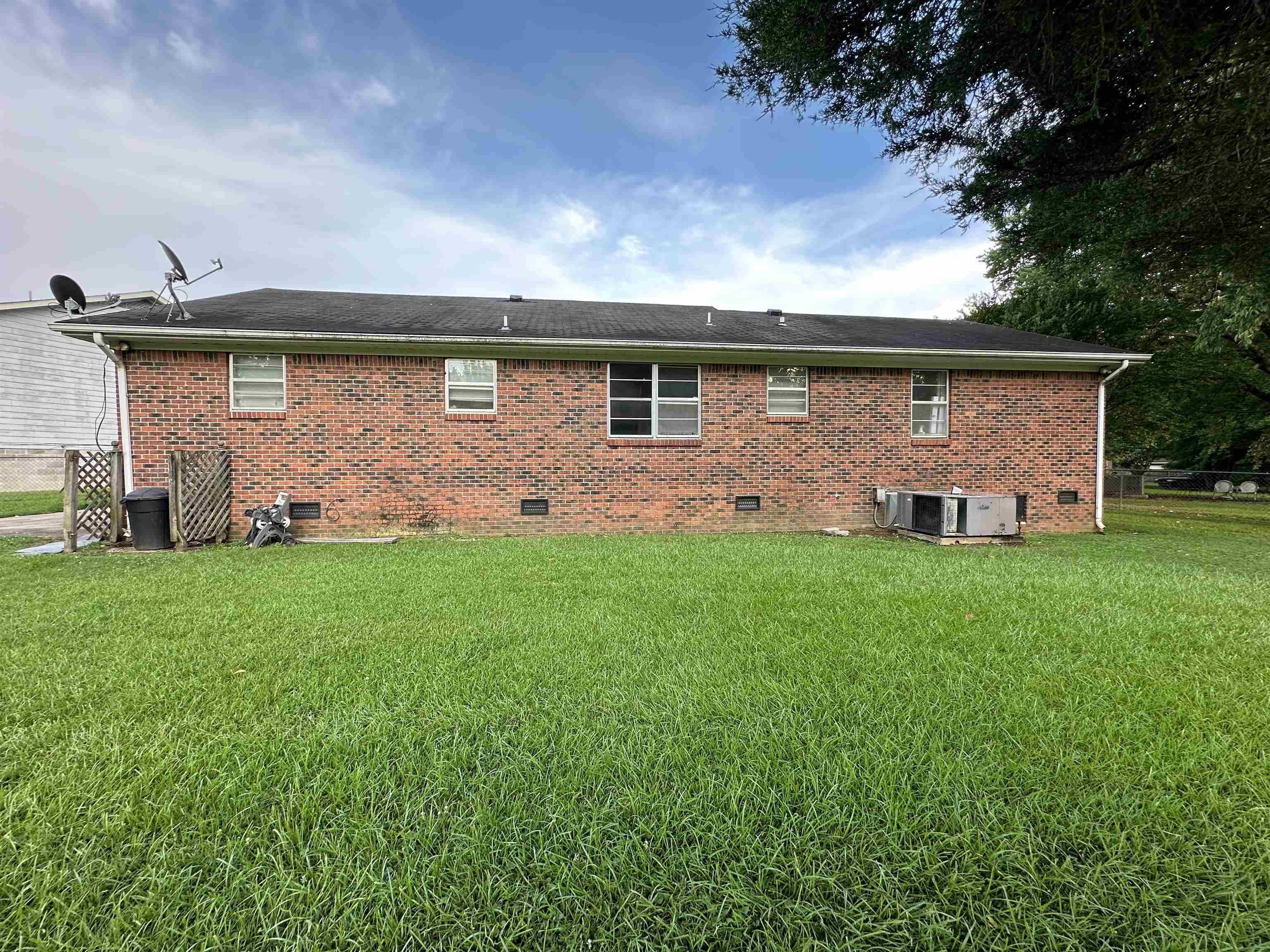 335 Shelly Ave Property Photo 8