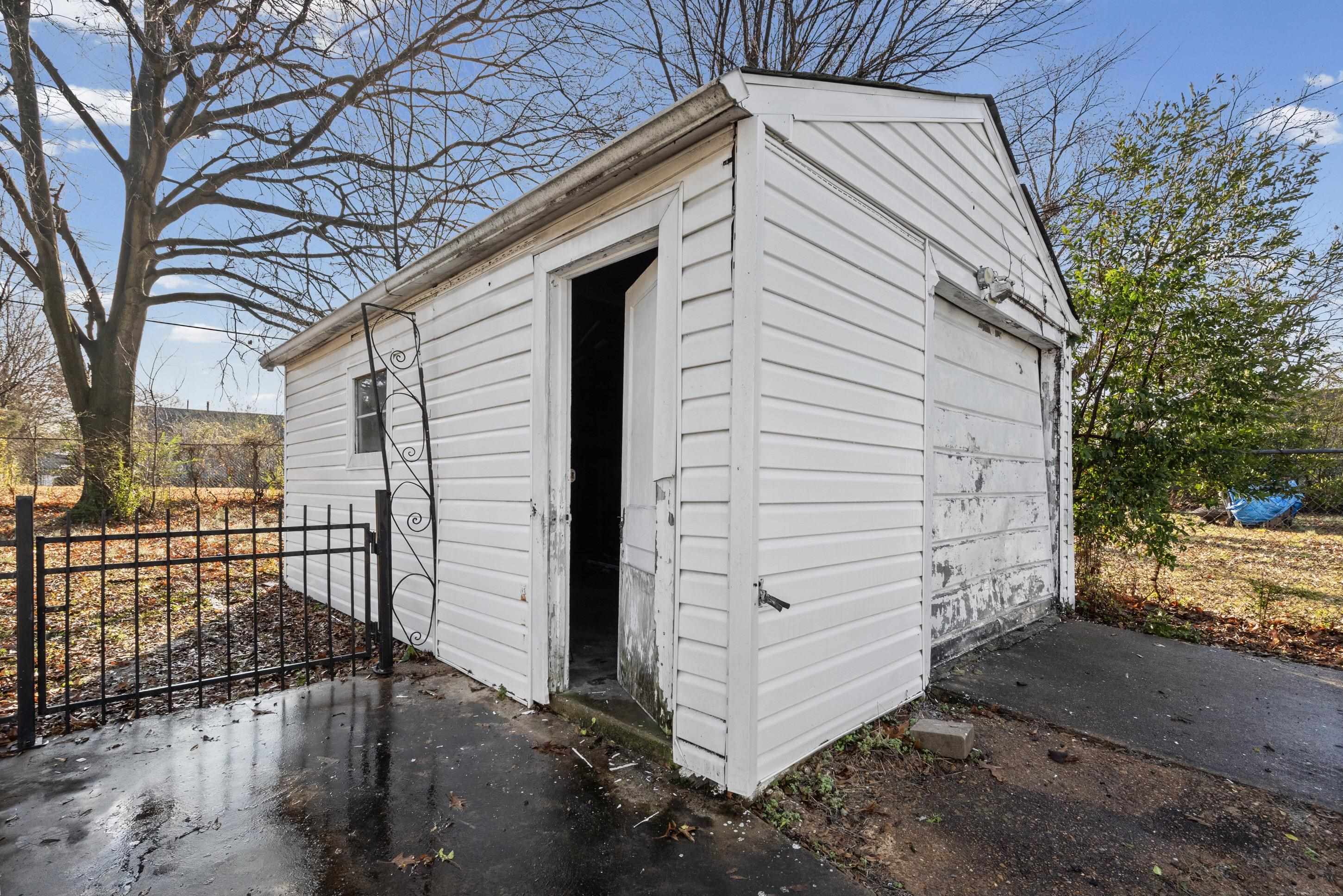 1848 Wynton St Property Photo 17