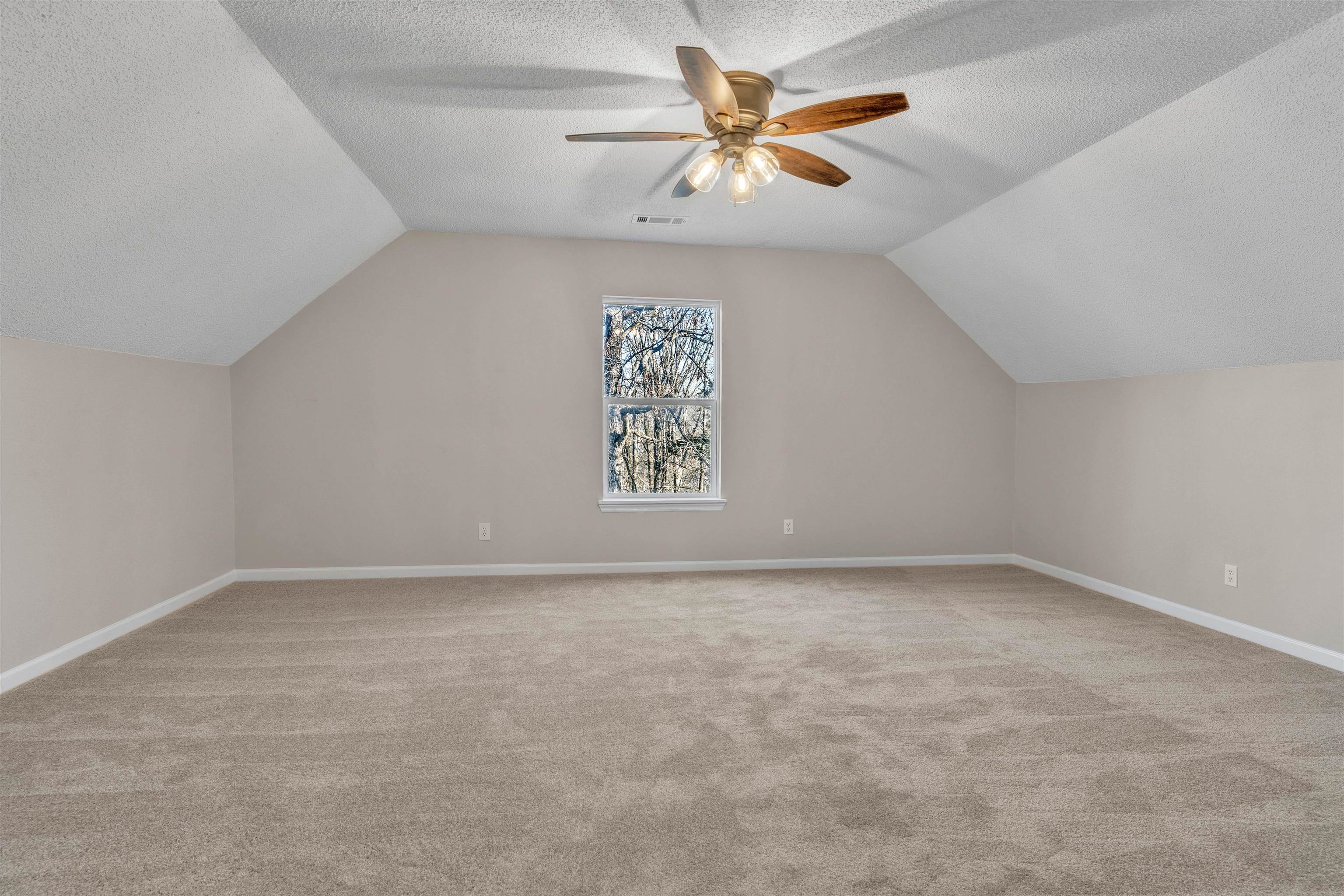 310 Walnut Bend Rd Property Photo 24