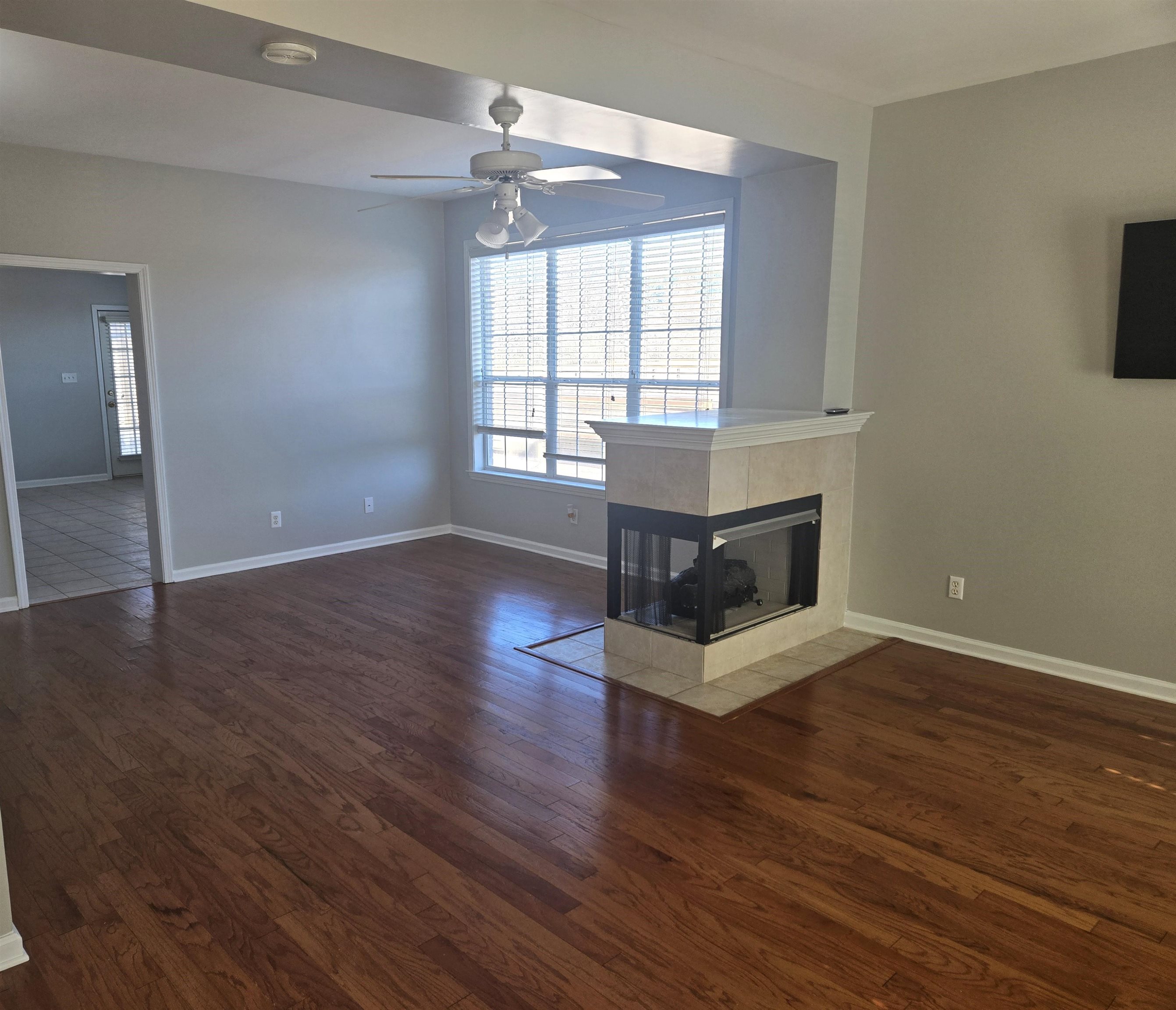 10448 Sunnybrook Cir Property Photo 4