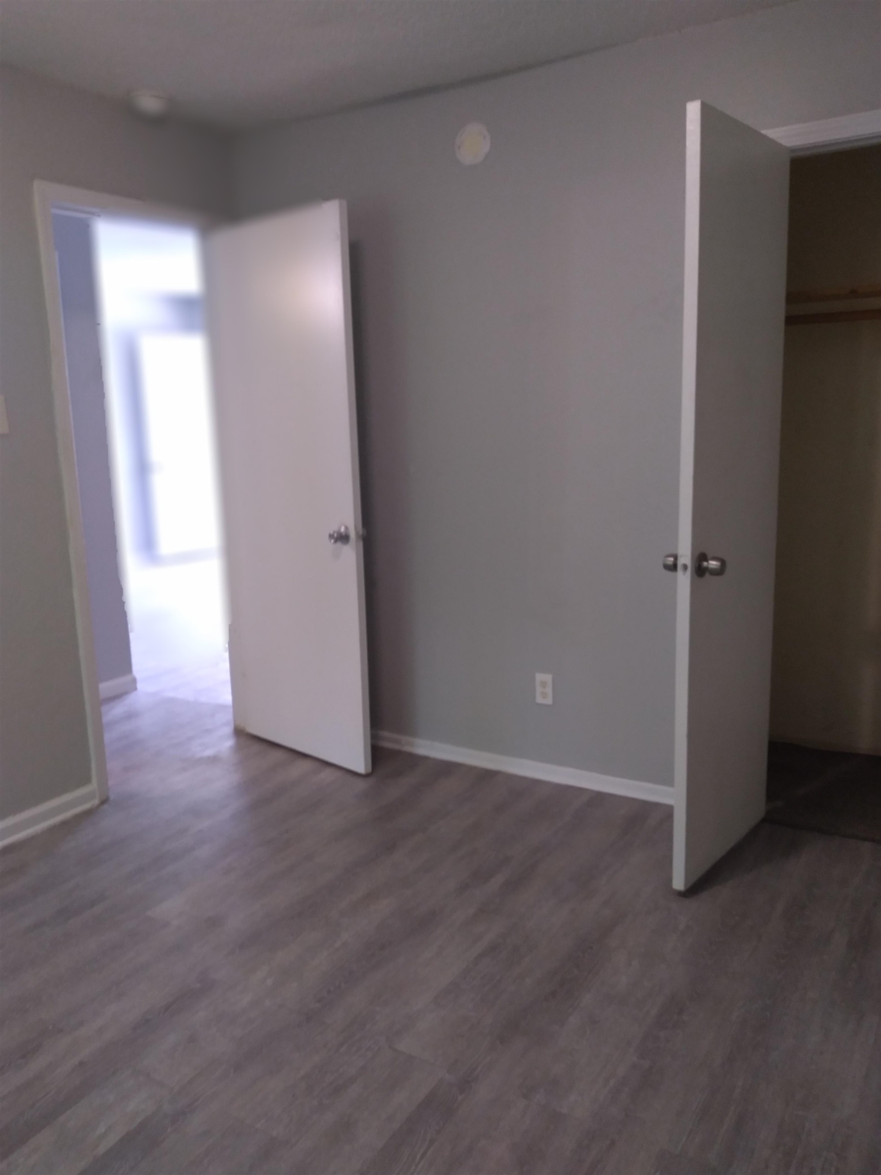 2116 Howell Ave Property Photo 2