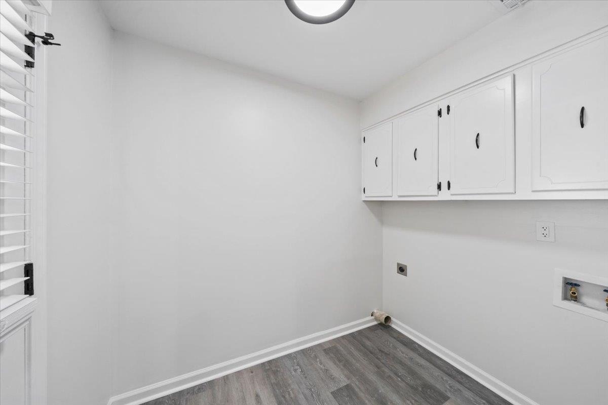 5432 Gatehouse Dr 5432 Property Photo 15