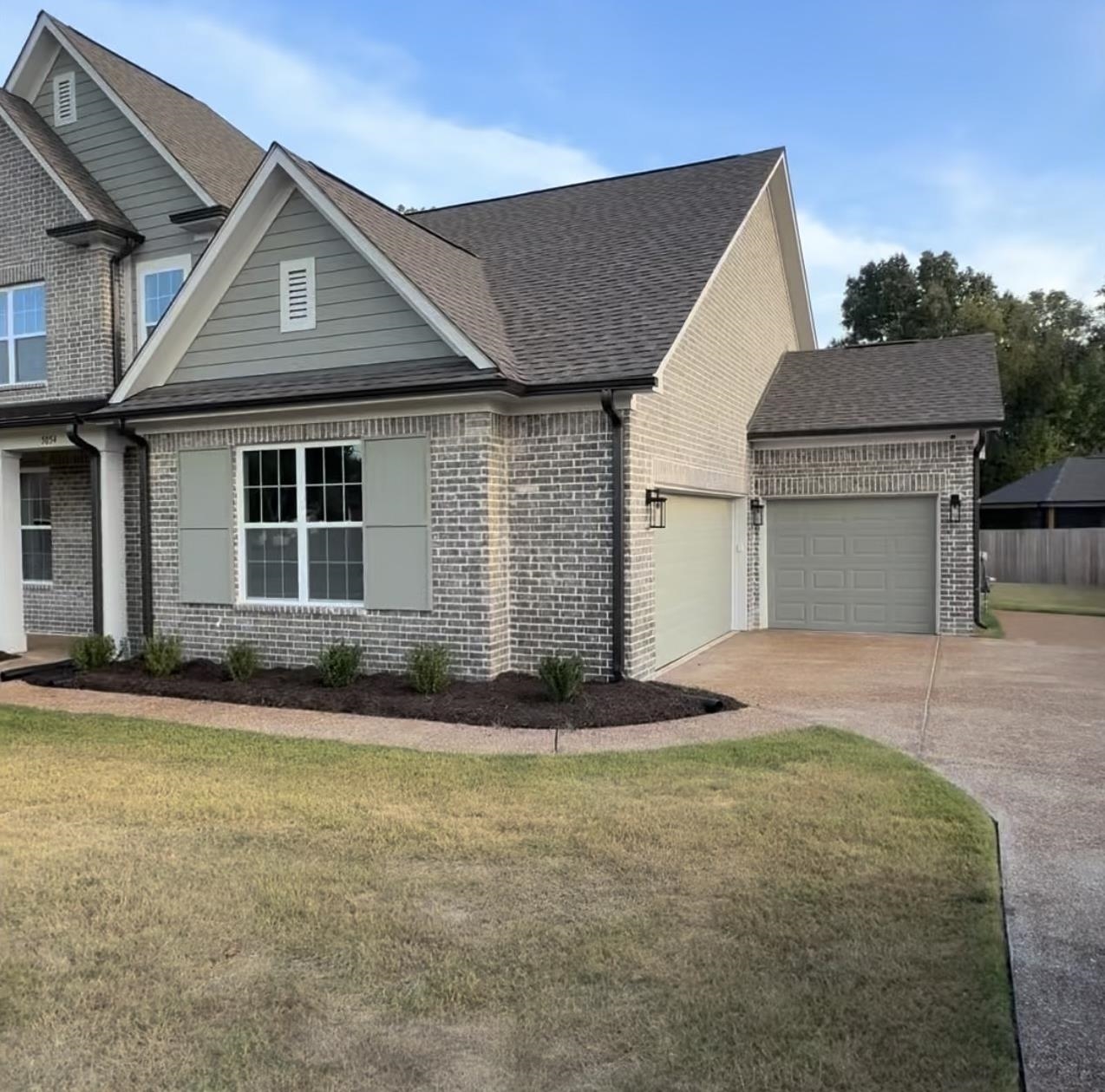 5054 Summers Rd Property Photo 2