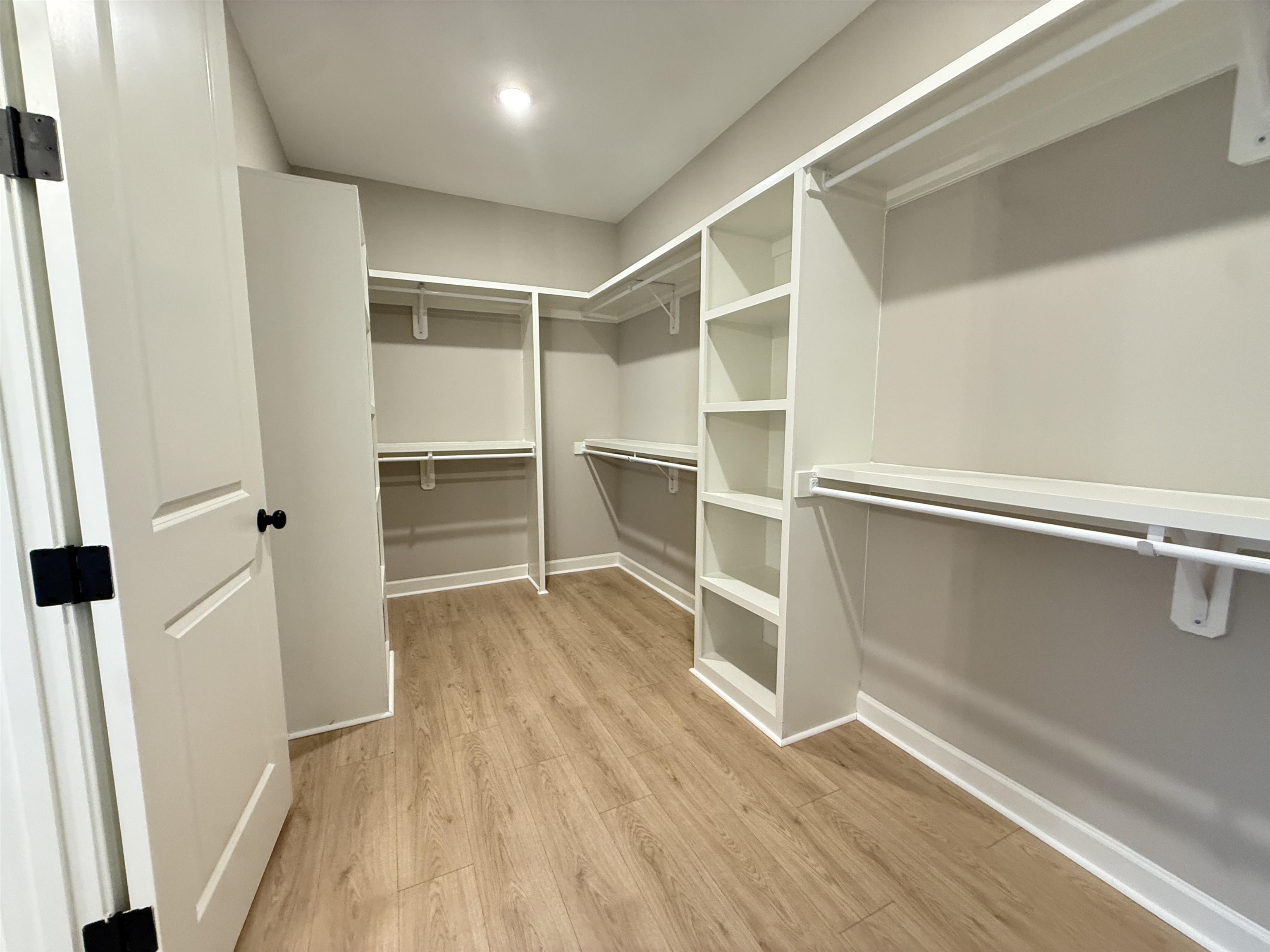 9618 Grays Valley Cv Property Photo 17
