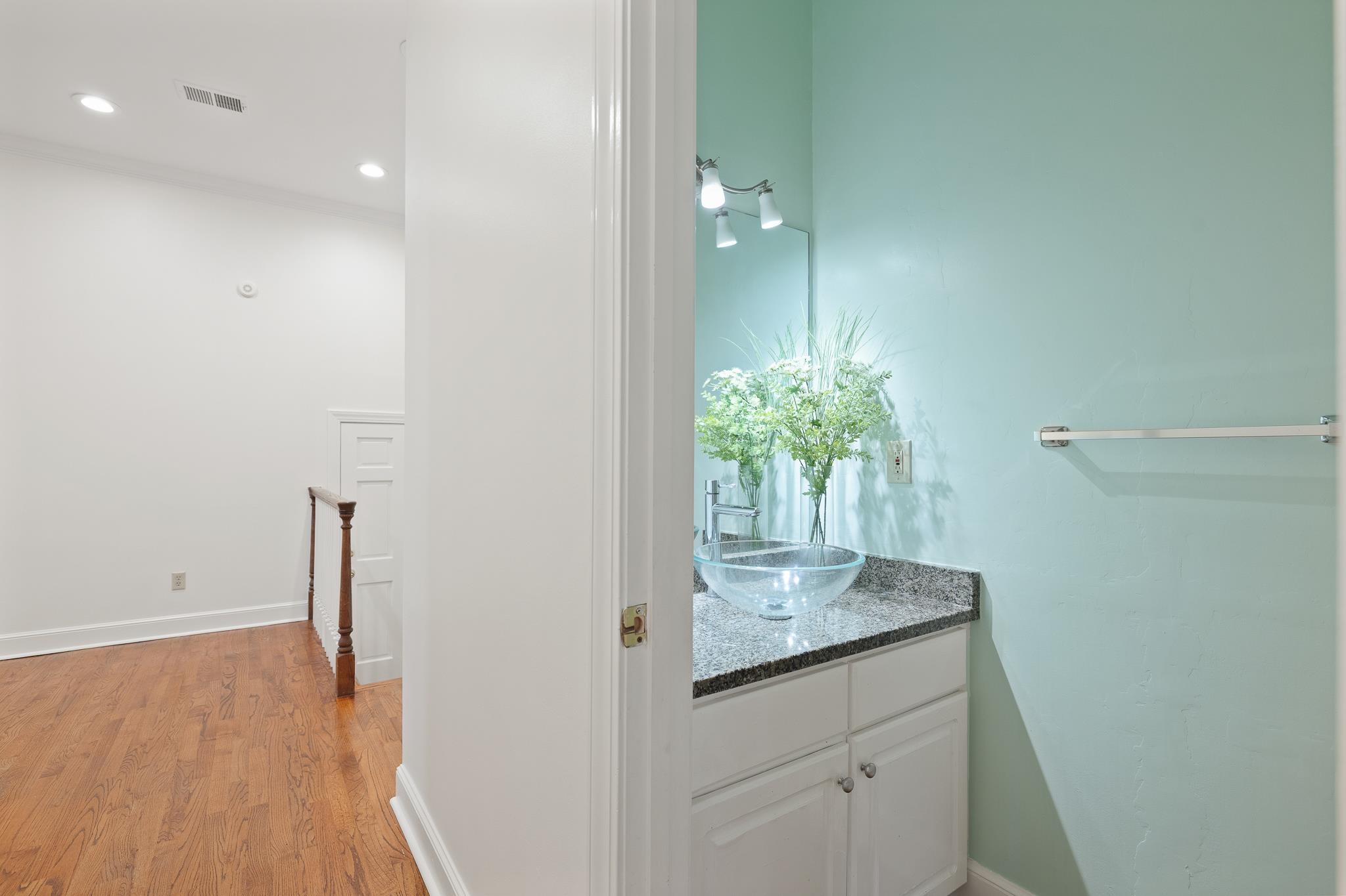 789 Harbor Isle Cir E Property Photo 11