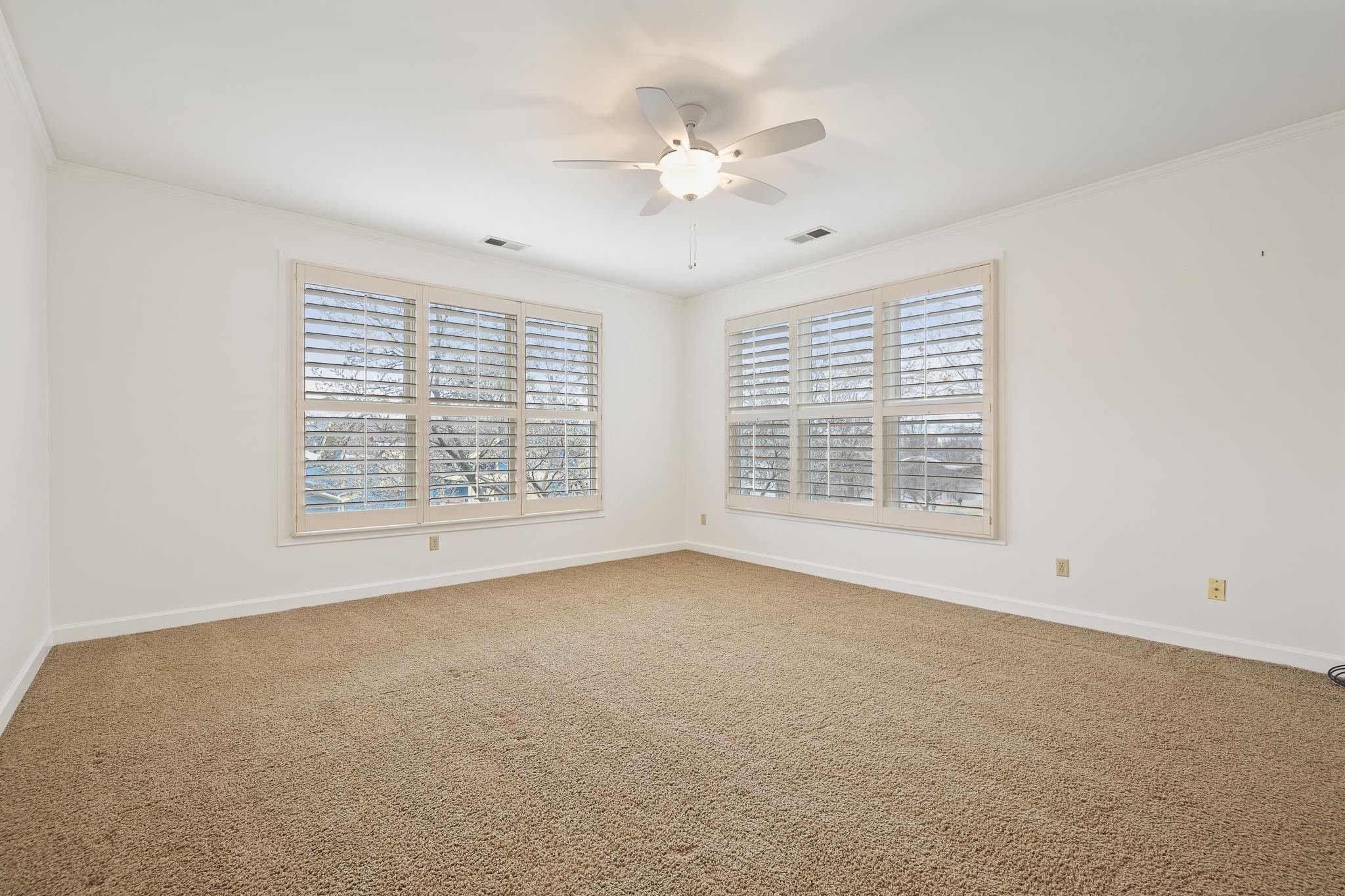 789 Harbor Isle Cir E Property Photo 20