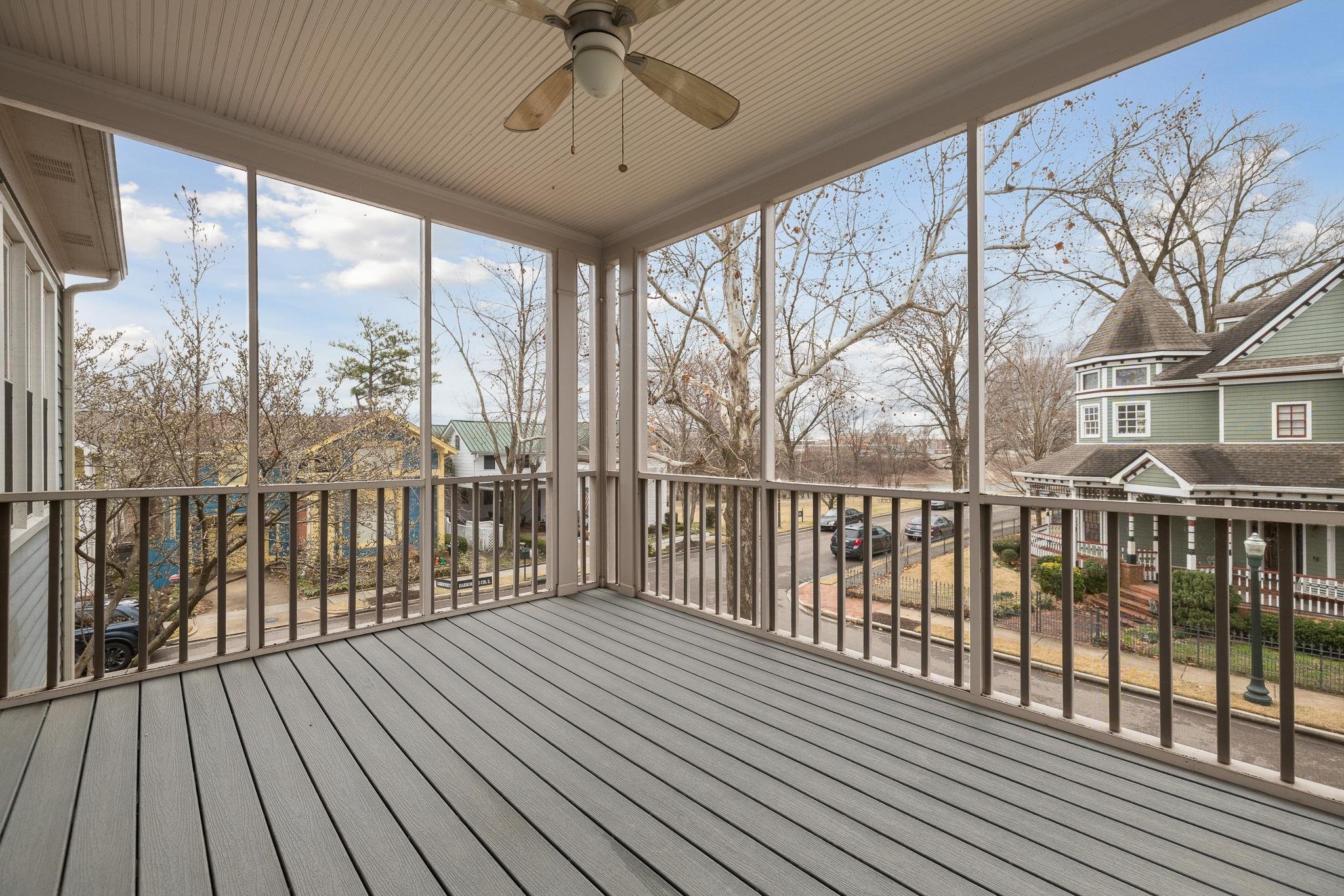 789 Harbor Isle Cir E Property Photo 21