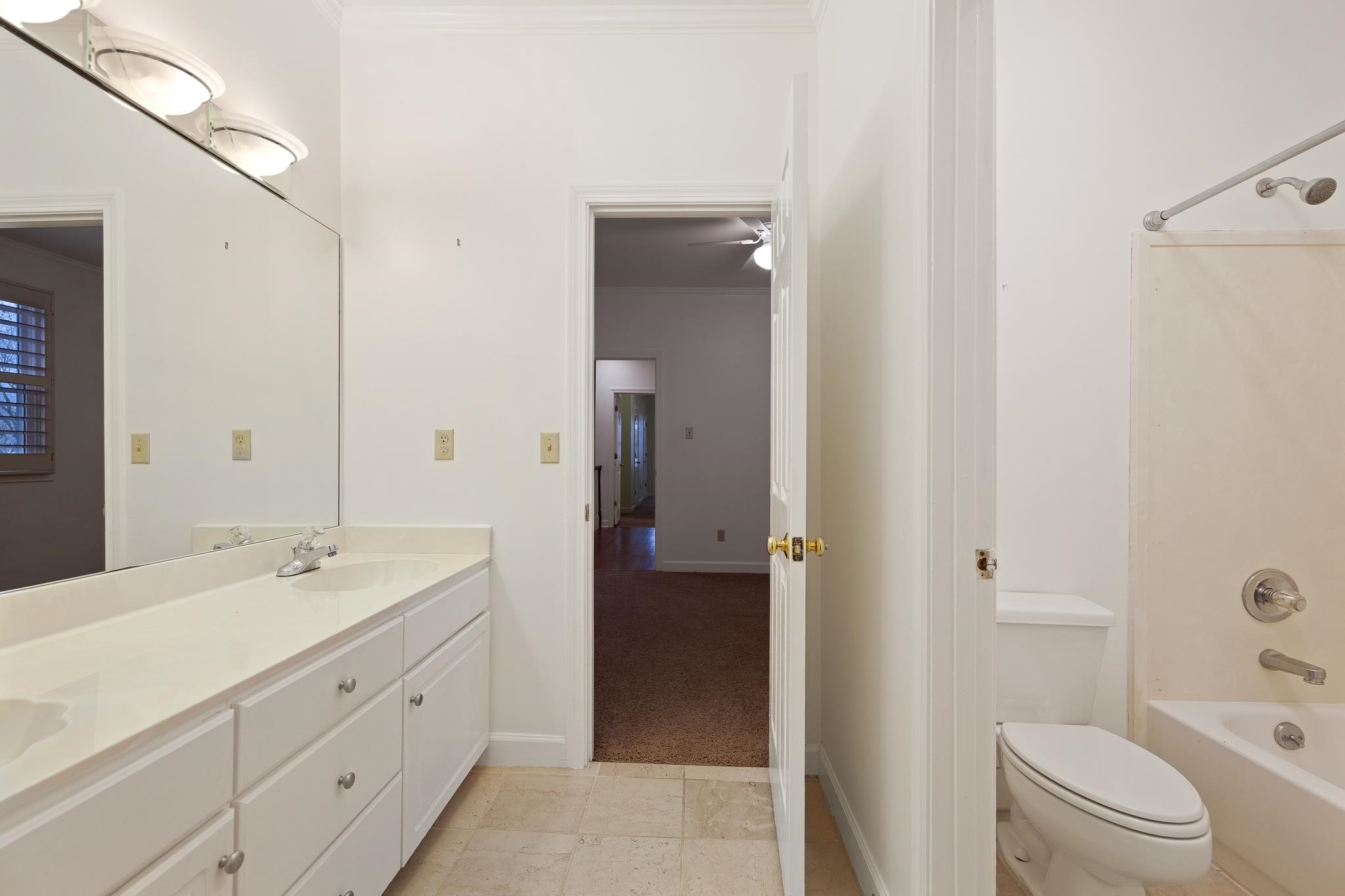 789 Harbor Isle Cir E Property Photo 28