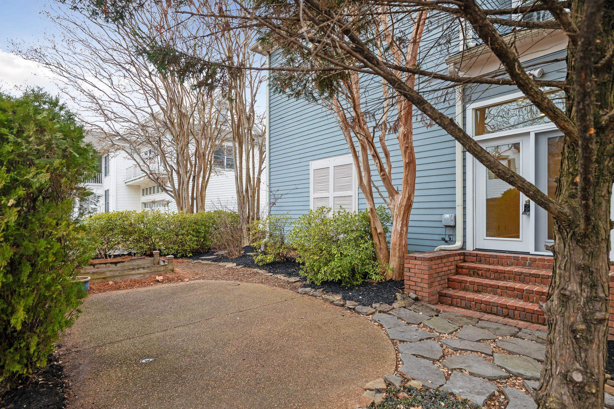 789 Harbor Isle Cir E Property Photo 31