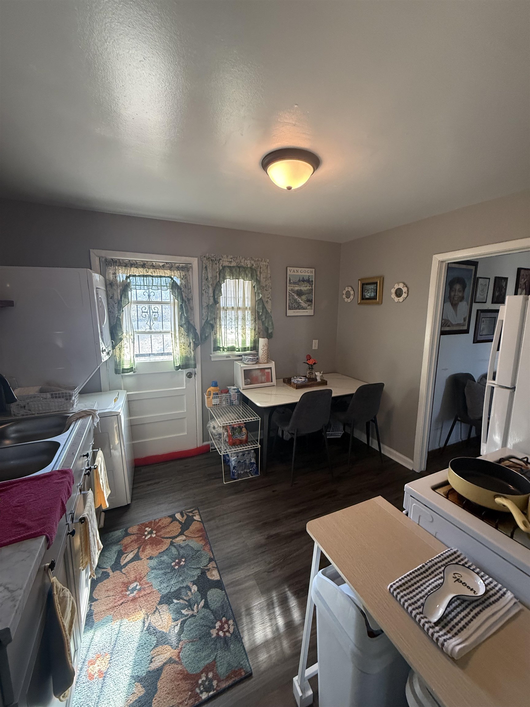 2815 Alvin Ave Property Photo 6