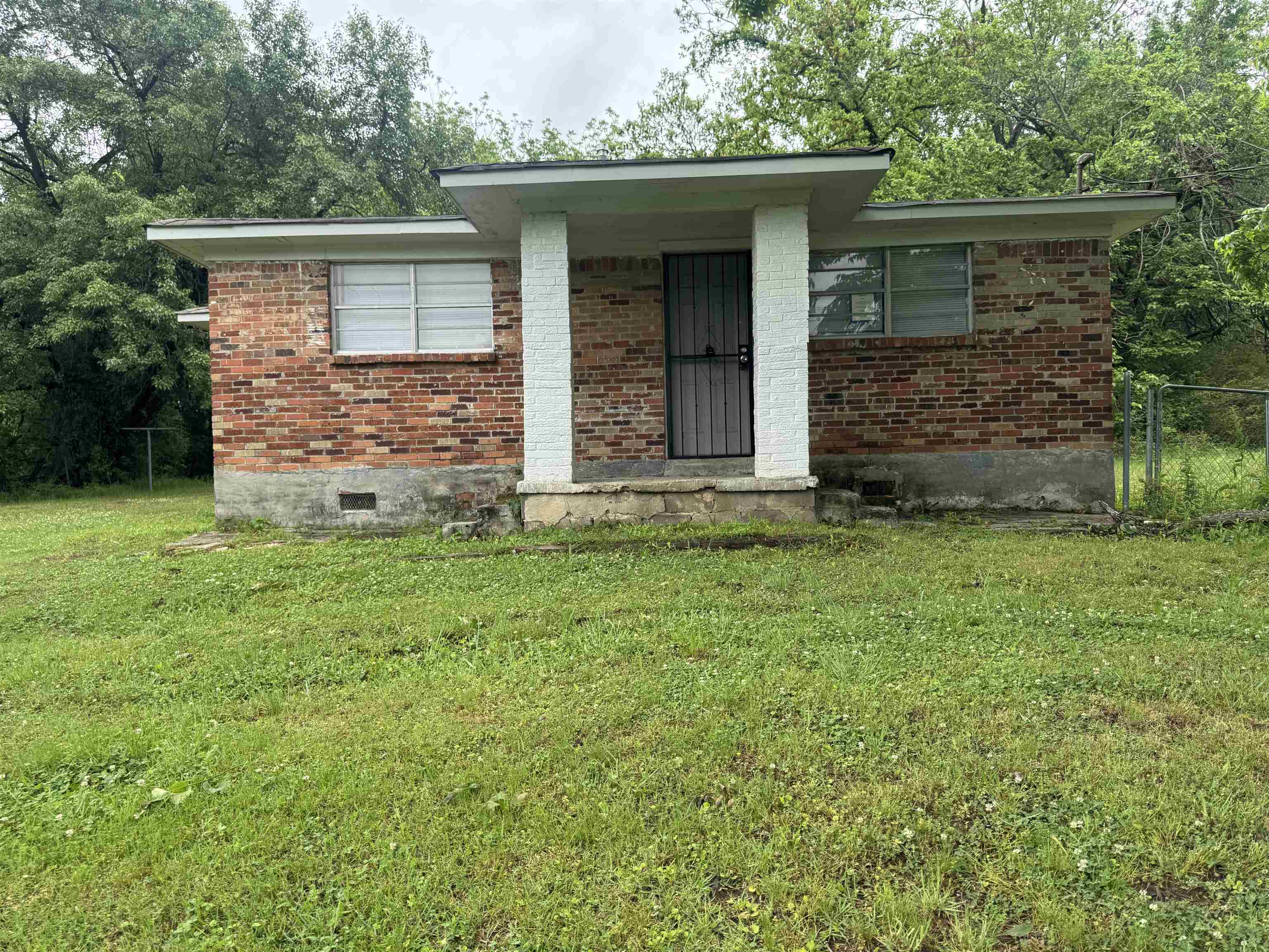 3762 Berry Ln Property Photo 1