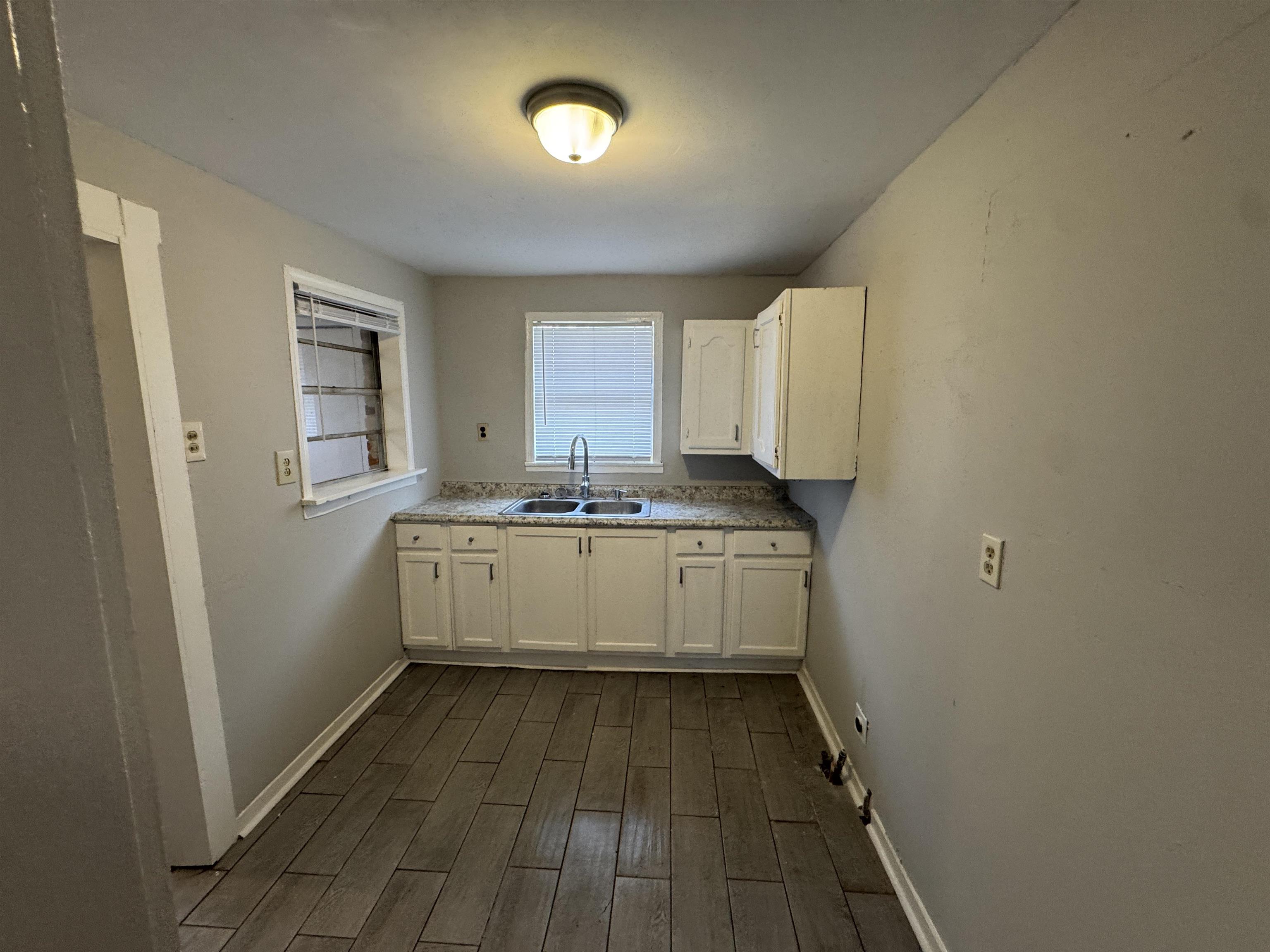 3762 Berry Ln Property Photo 15